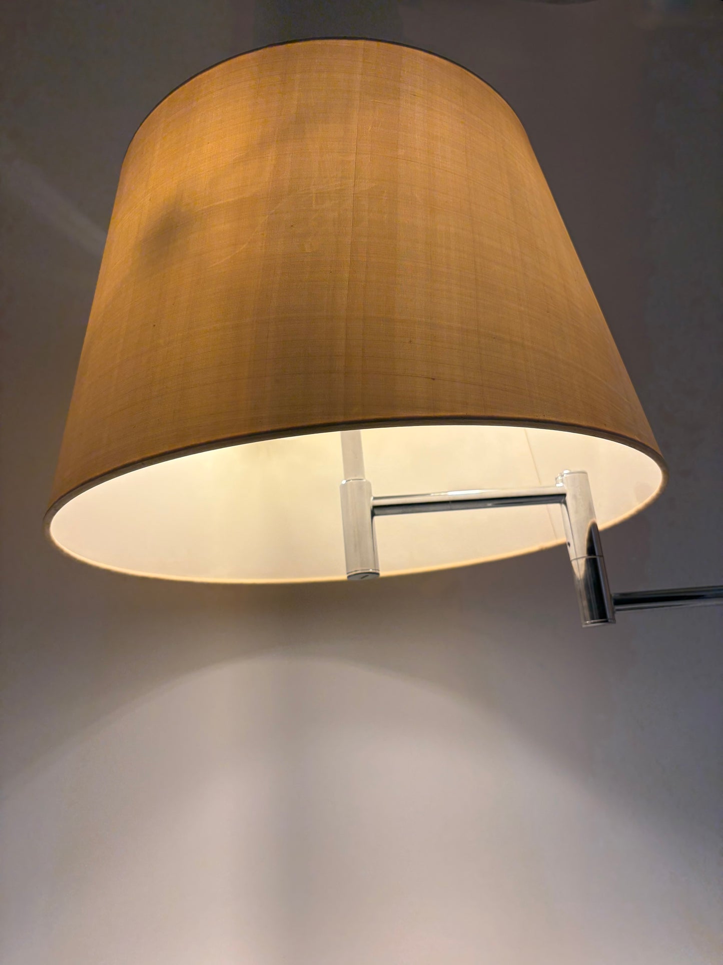 Mid Century Design Tischlampe "Schwenkomat" mit Stoffschirm von Swisslamps, Schweiz, 1970er