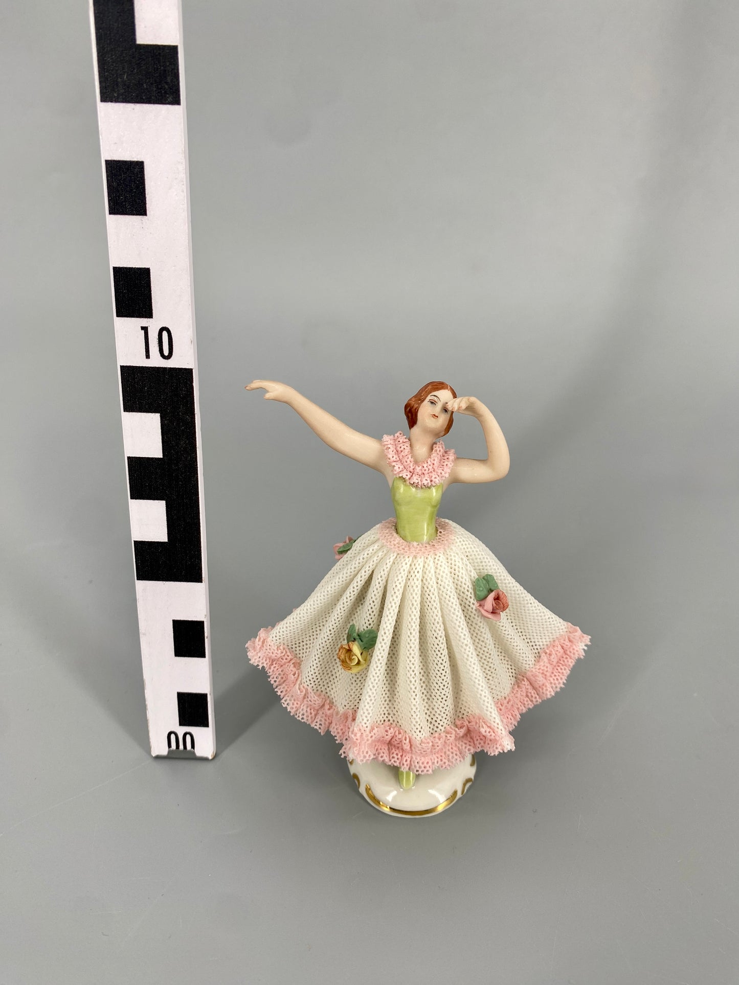 Capodimonte Porzellanfigur, Tänzerin, Neapel, um 1800