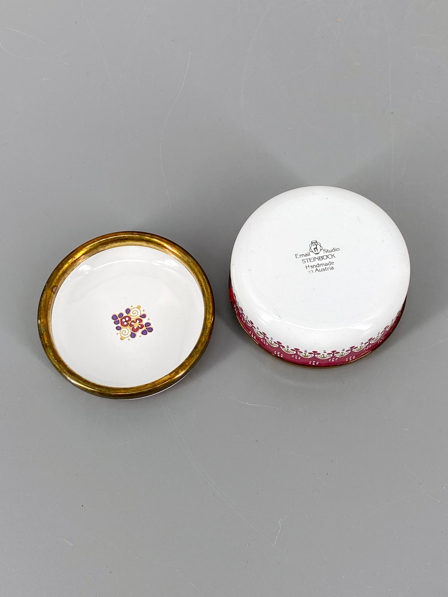 Handbemalte Emaille Schalen von Studio Steinböck, Österreich