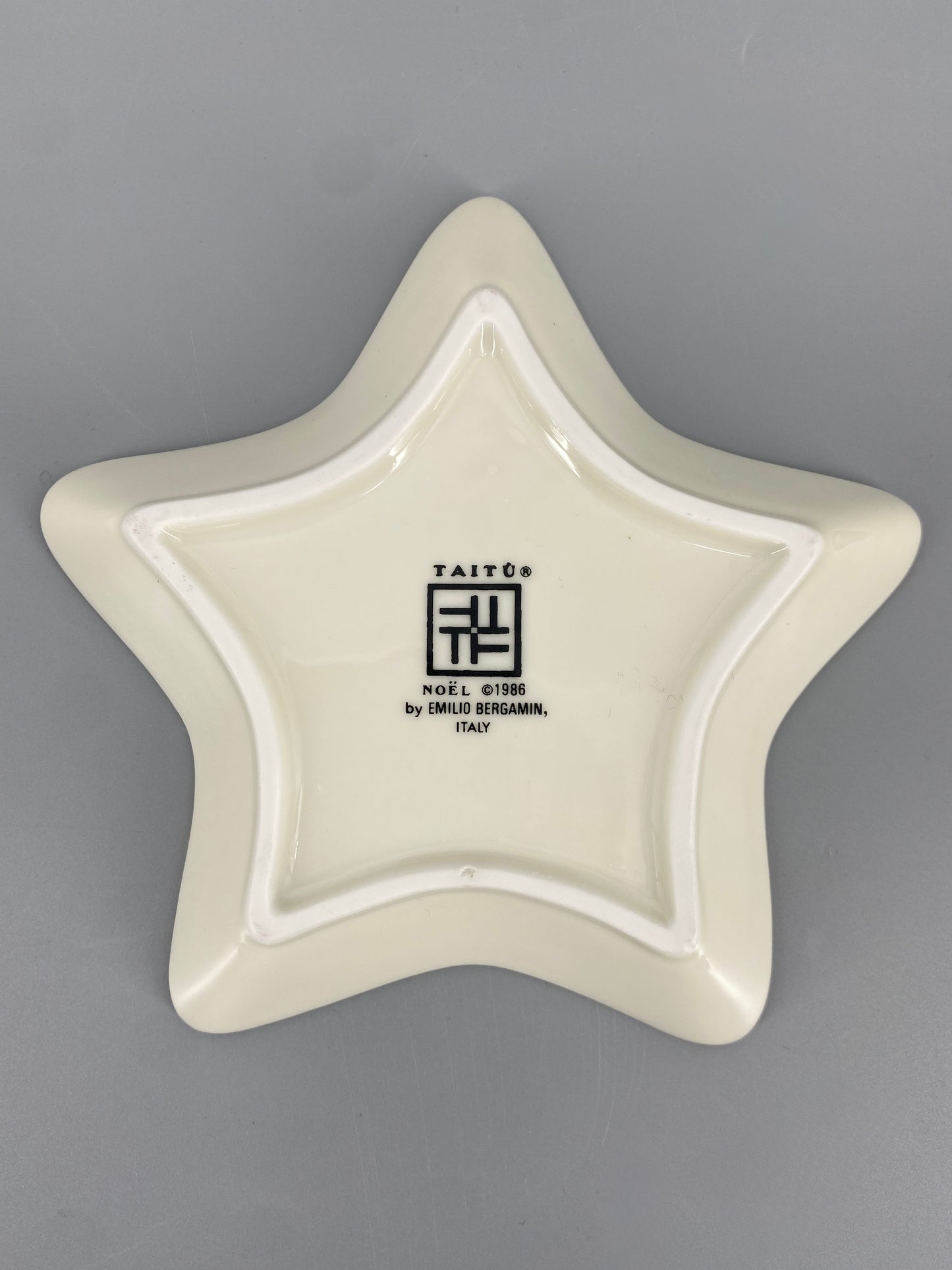 Taitù Porzellanschale von Bergamin, Sternenmotiv der Noël Oro-Kollektion, Italien, 1980er