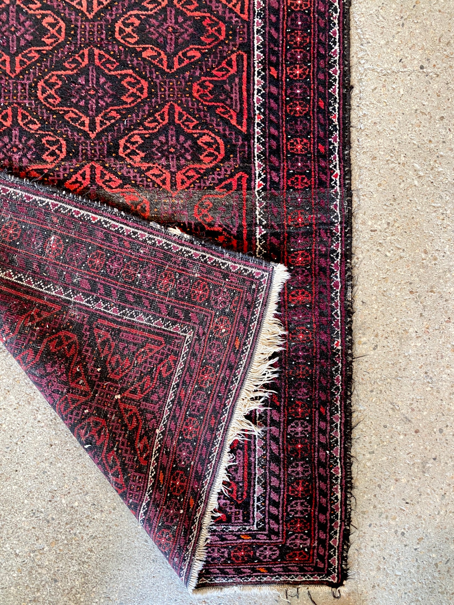 Langer Orientteppich, Lila