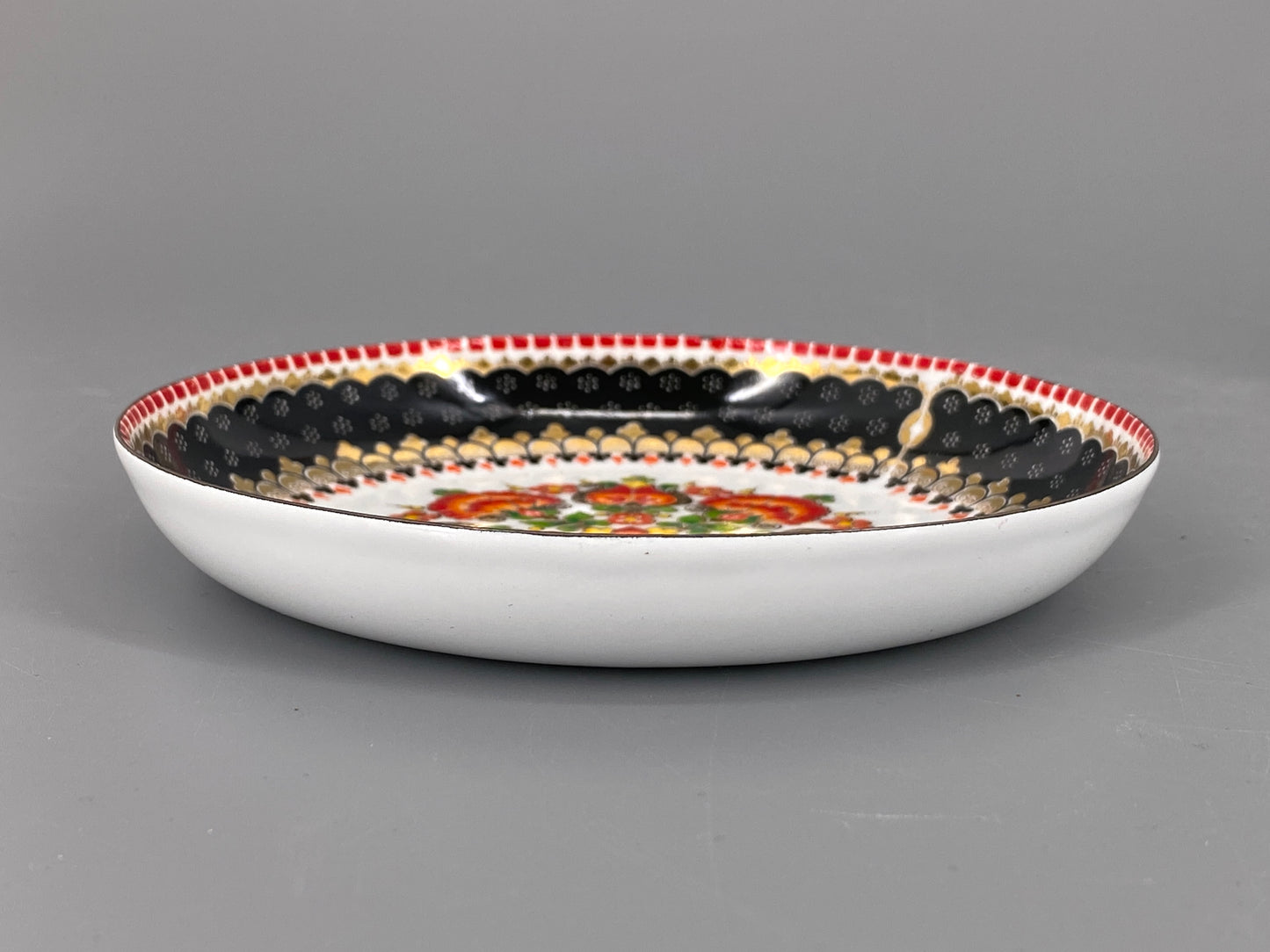 Handbemalte Emaille Schalen von Studio Steinböck, Österreich