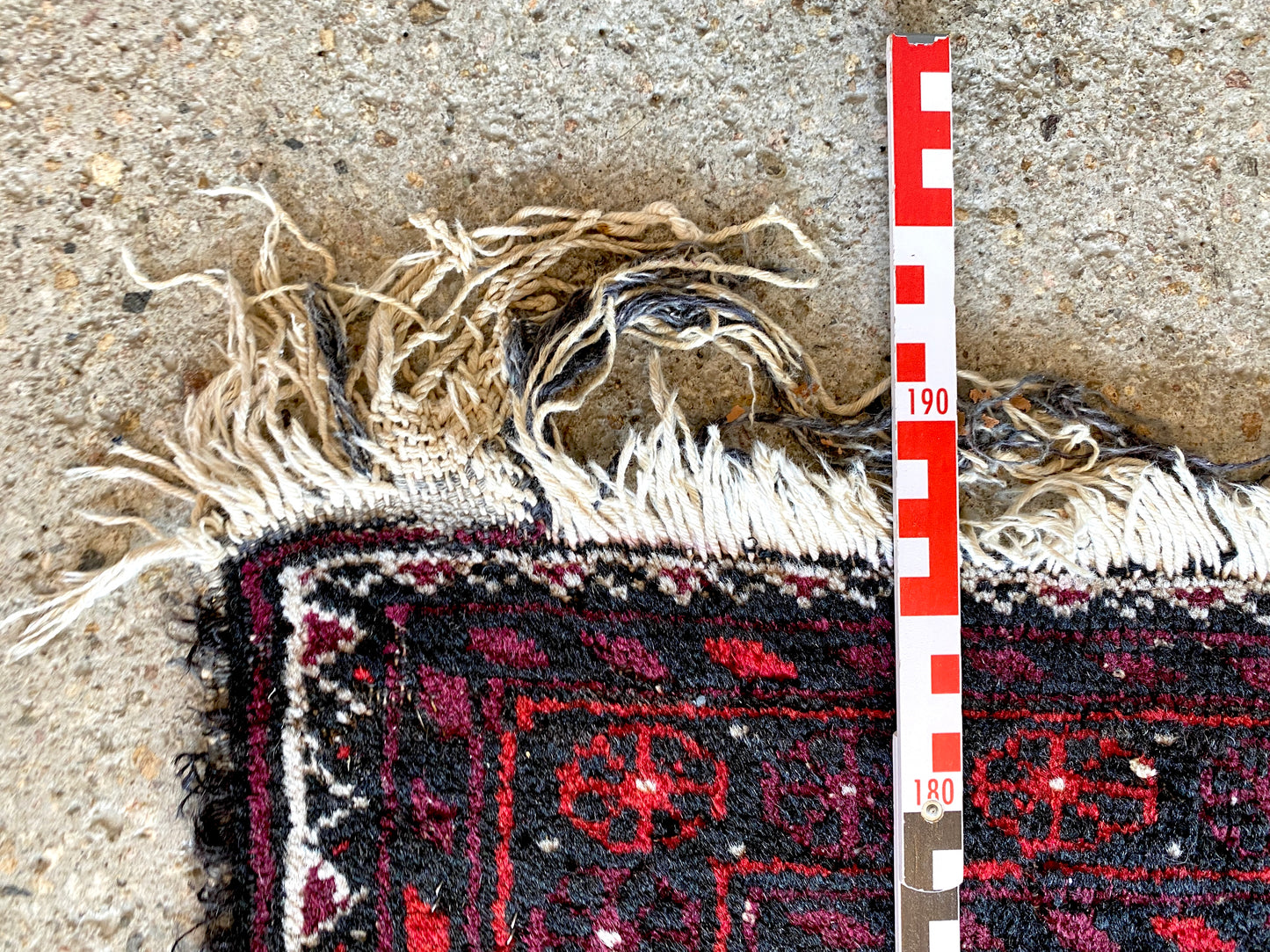 Langer Orientteppich, Lila