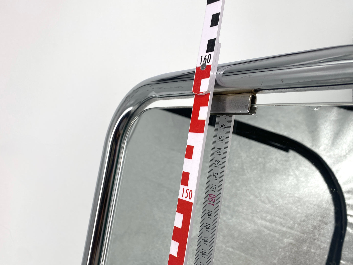 Standspiegel aus verchromtem Stahlrohr, 70er