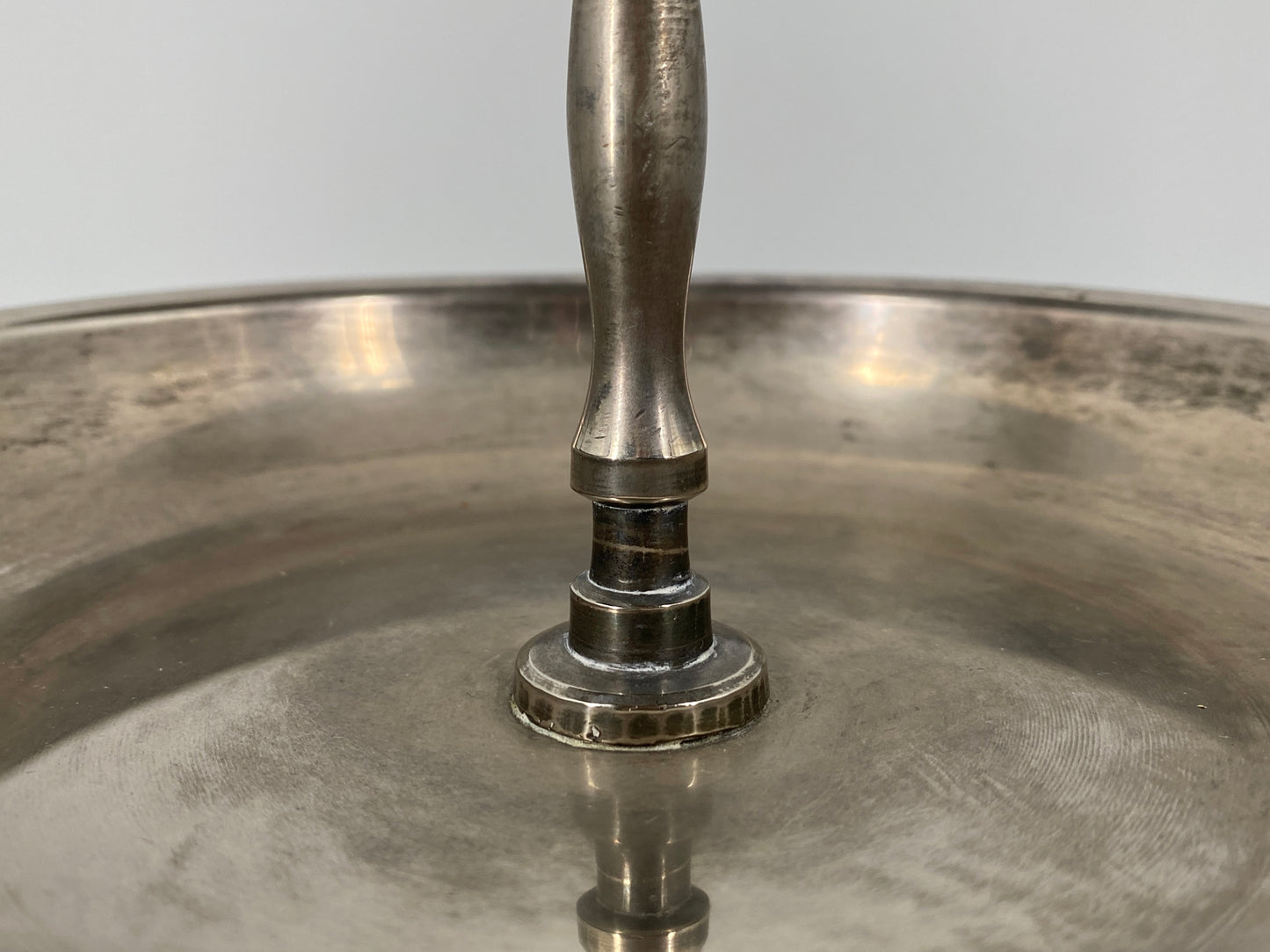 Dreistöckige Etagere in Silber, vintage
