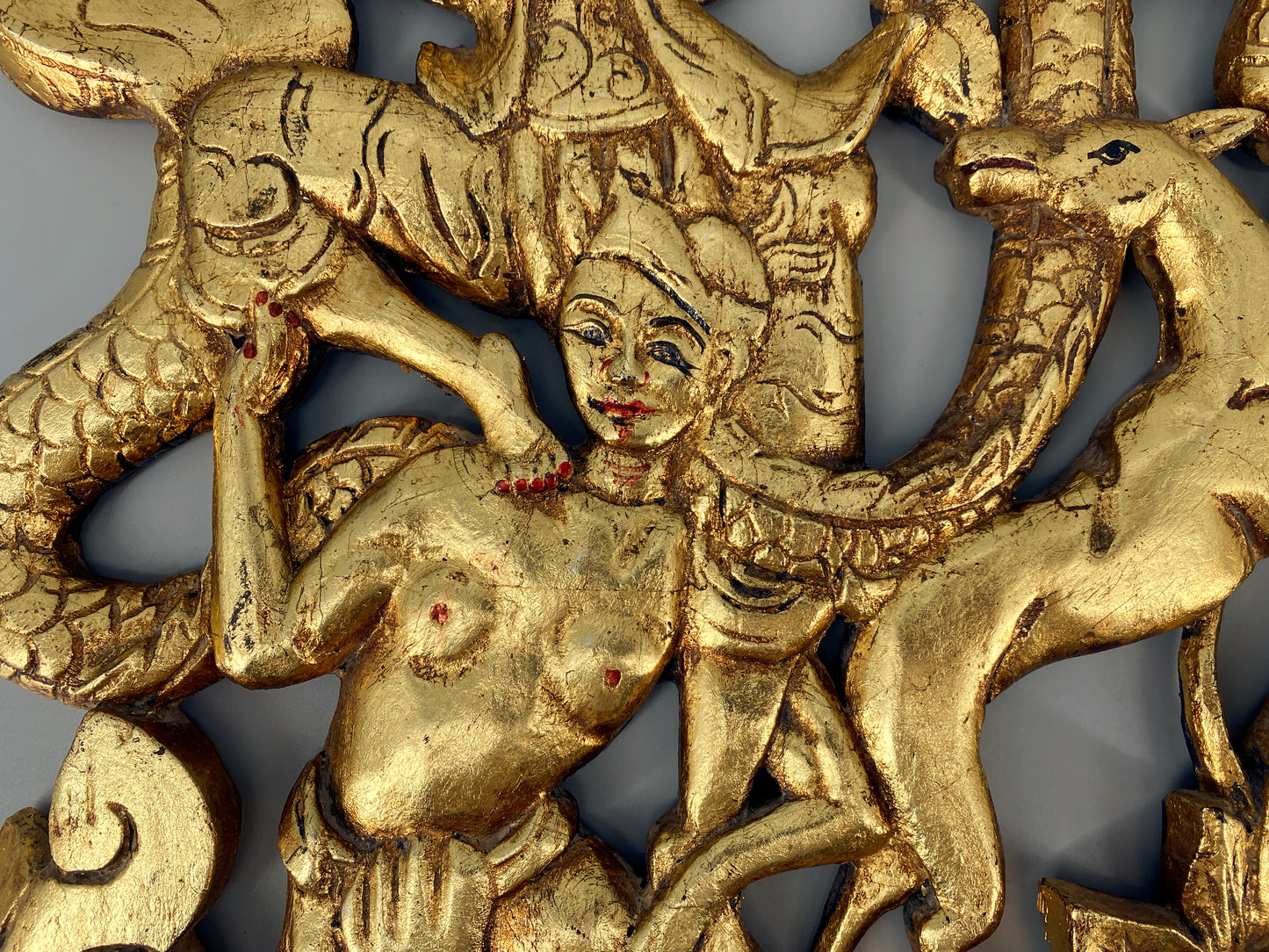 Wandrelief der mythologischen Figur Garuda, Thailand/Indonesien, vintage