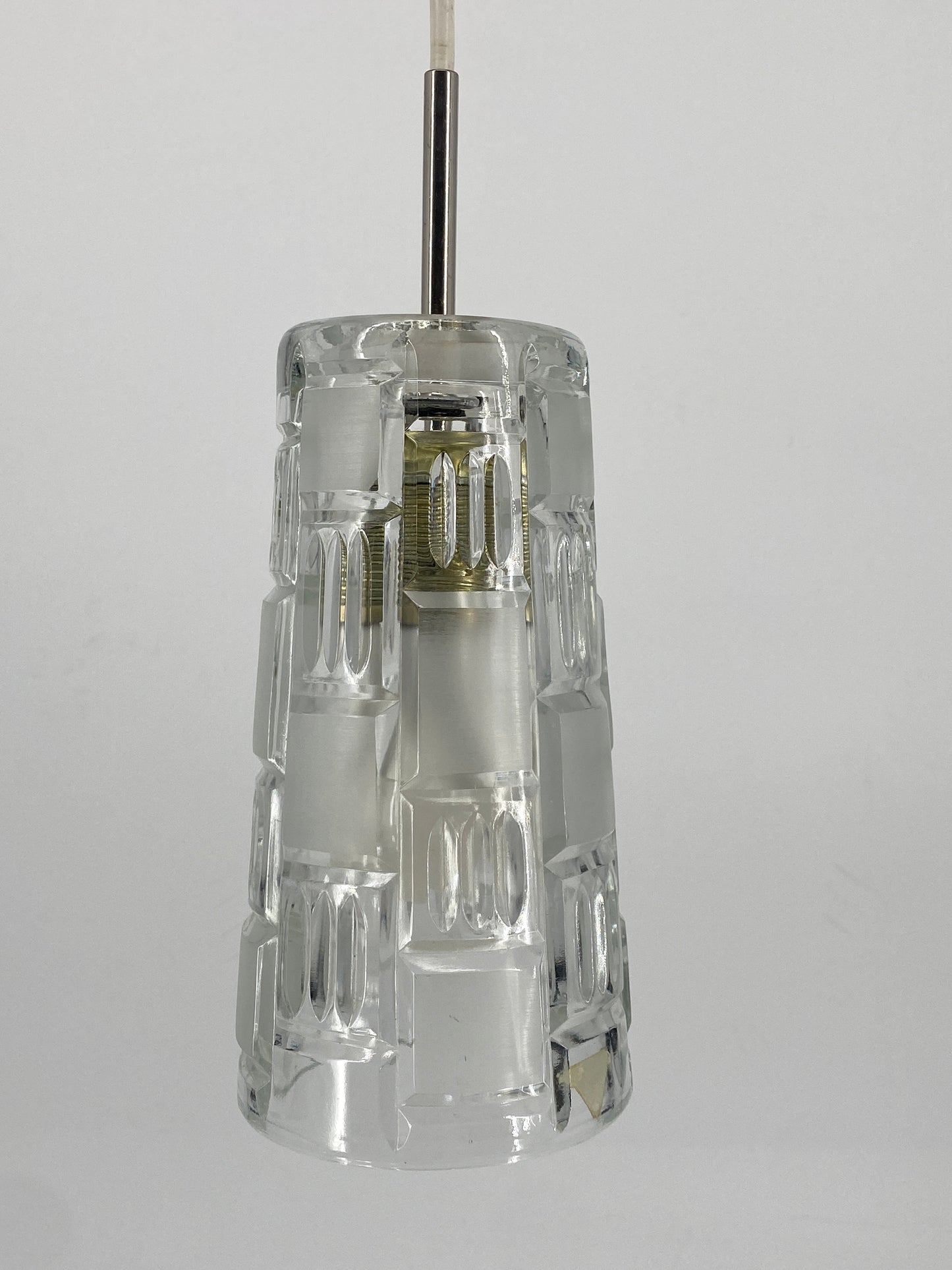 Vintage Hängelampe mit Reliefschliff von "Oberglas Austria", Österreich 1970er