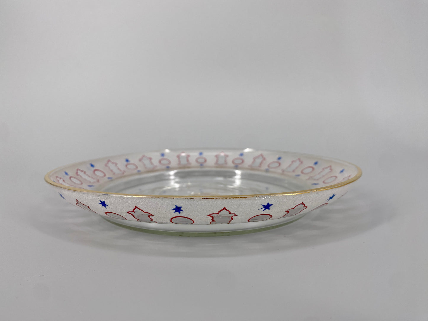 Servierteller mit Glasglocke aus Handarbeit, Vintage