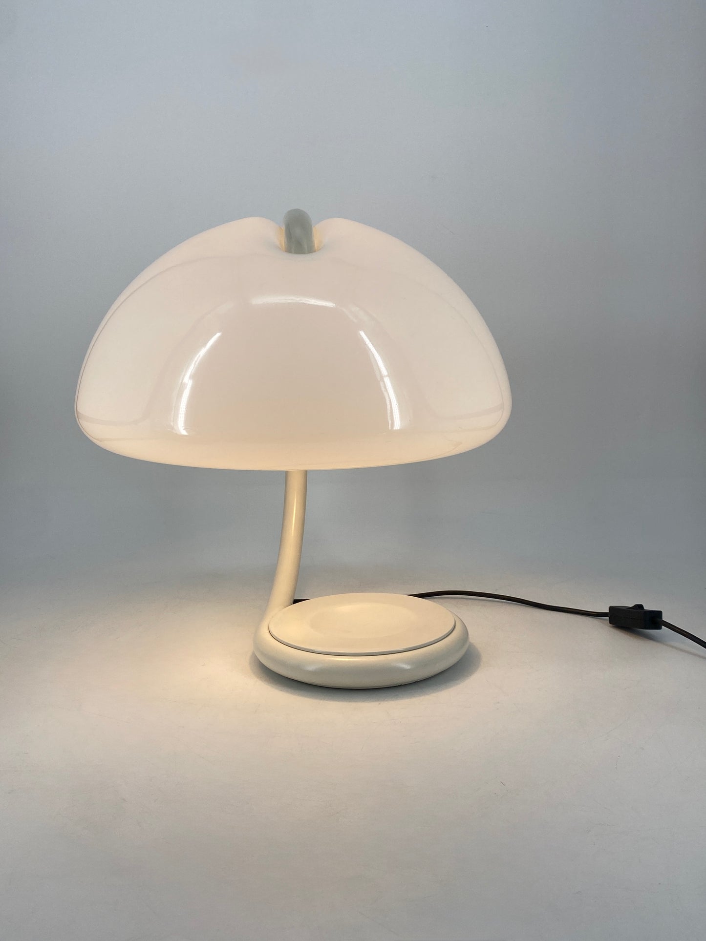 Tischlampe "Serpente" von Martinelli, Italien, 1965