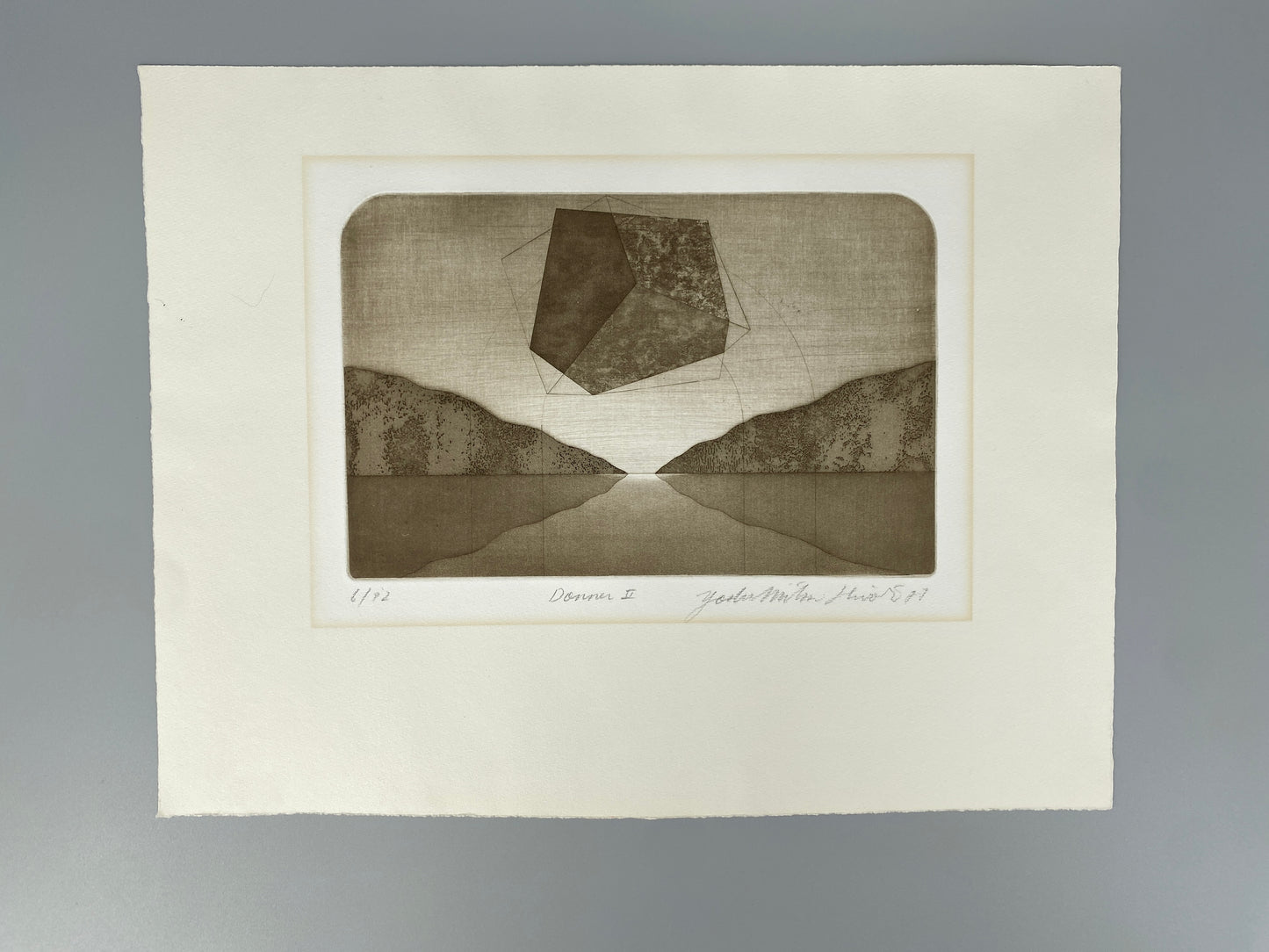 Radierung, Donner II. Abstrakte Landschaft mit Polyeder/Siebeneck