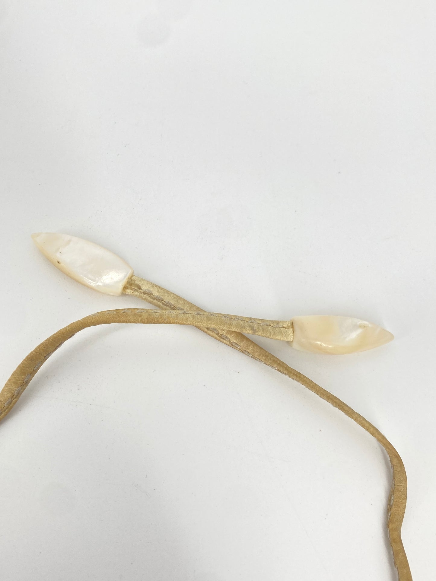 Perlmutt Colllier von Monies