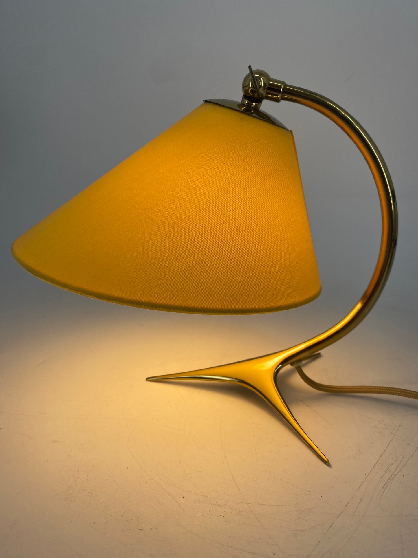 Tischlampe mit Krähenfuß, 50er Jahre