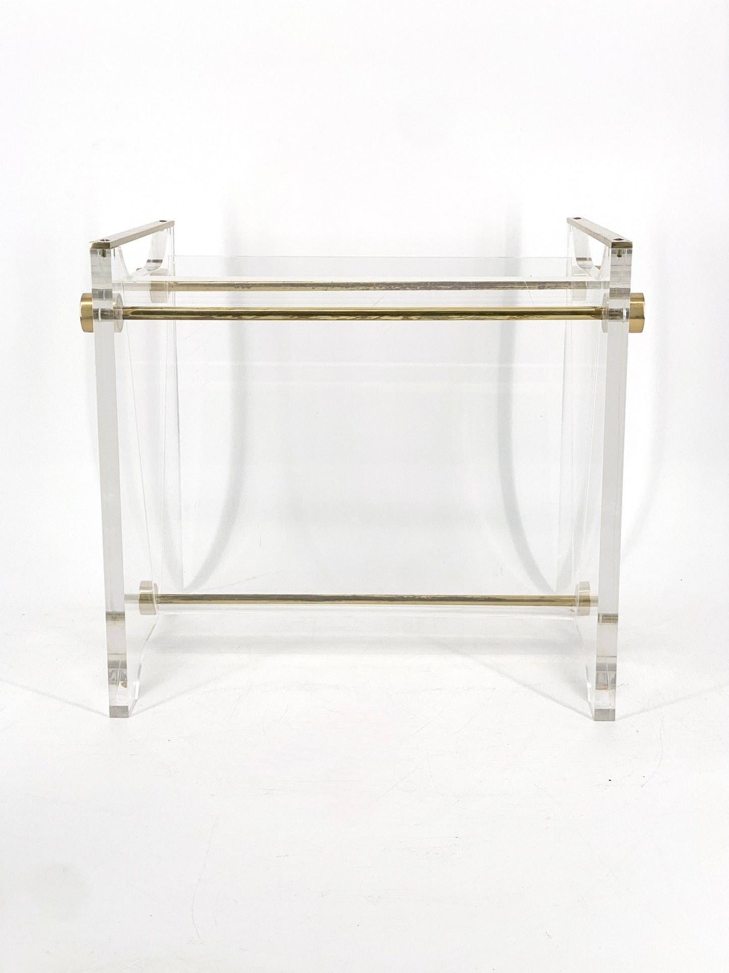 Zeitungsständer aus Acrylglas im Hollywood Regency Stil, 1970er