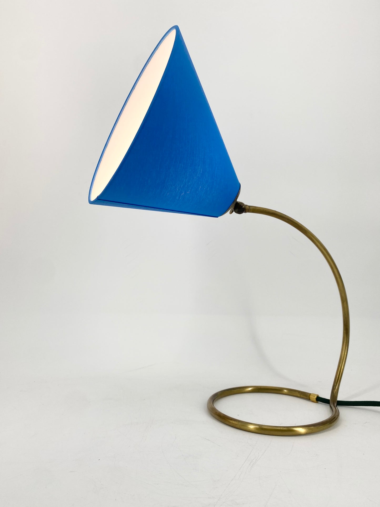 Tischlampe mit Messingfuß, 50er Jahre