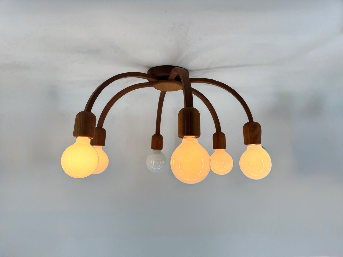 6-flammige Deckenlampe von DOMUS aus massivem Teakholz, Dänemark um 1960/1970