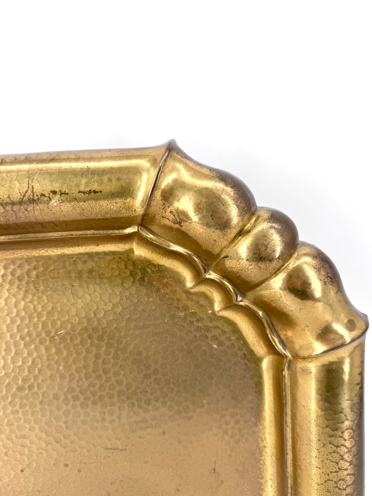 Massive Messingschale. Achteckig, mit wulstigem Ornament