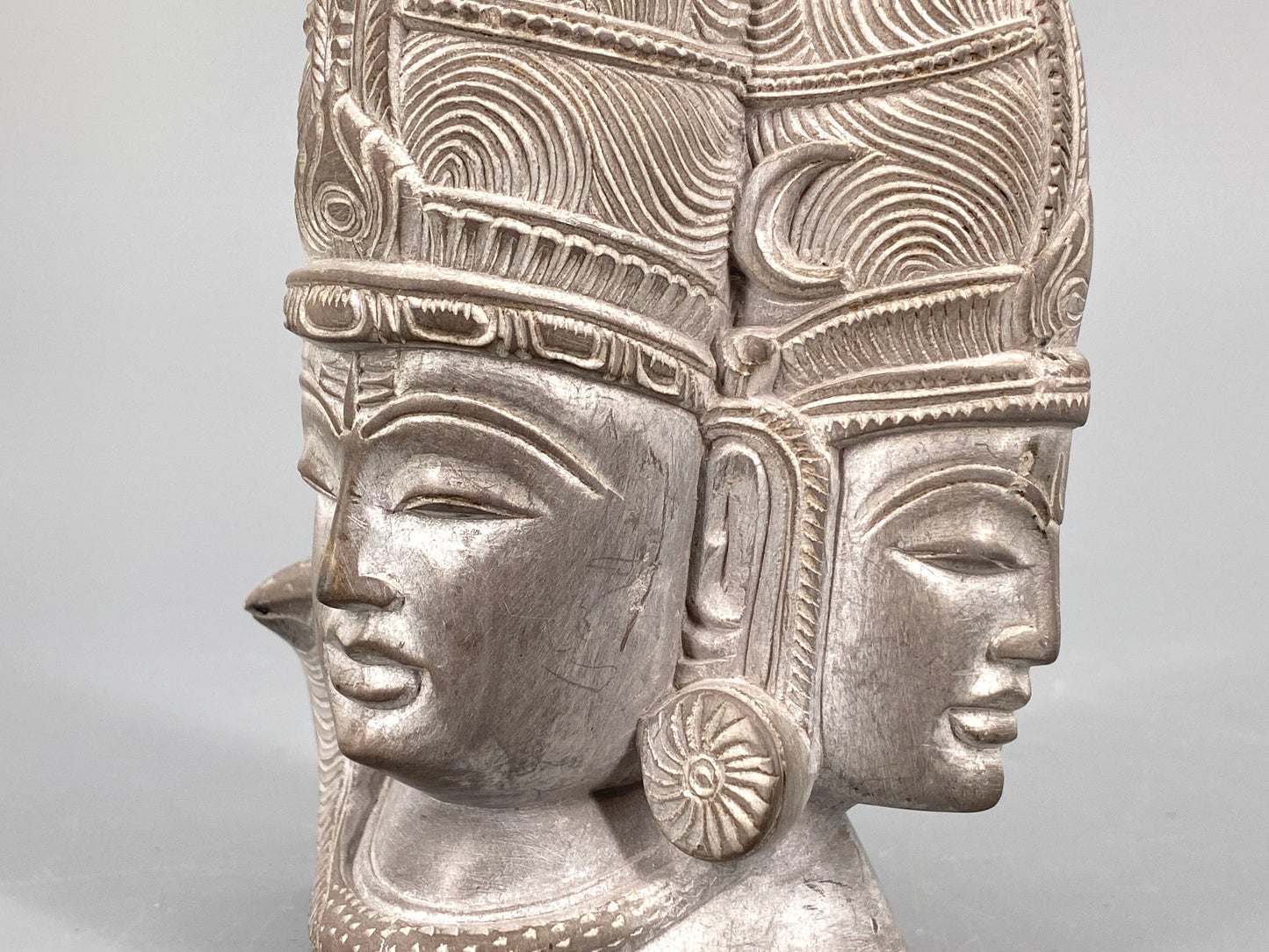 Trimurti Stein Skulptur aus Indien