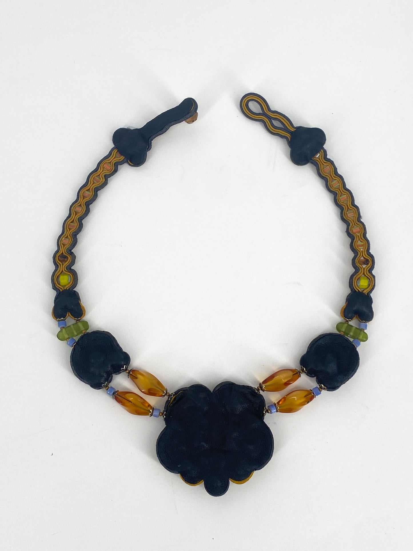 Soutache Halskette von Dori Csengeri