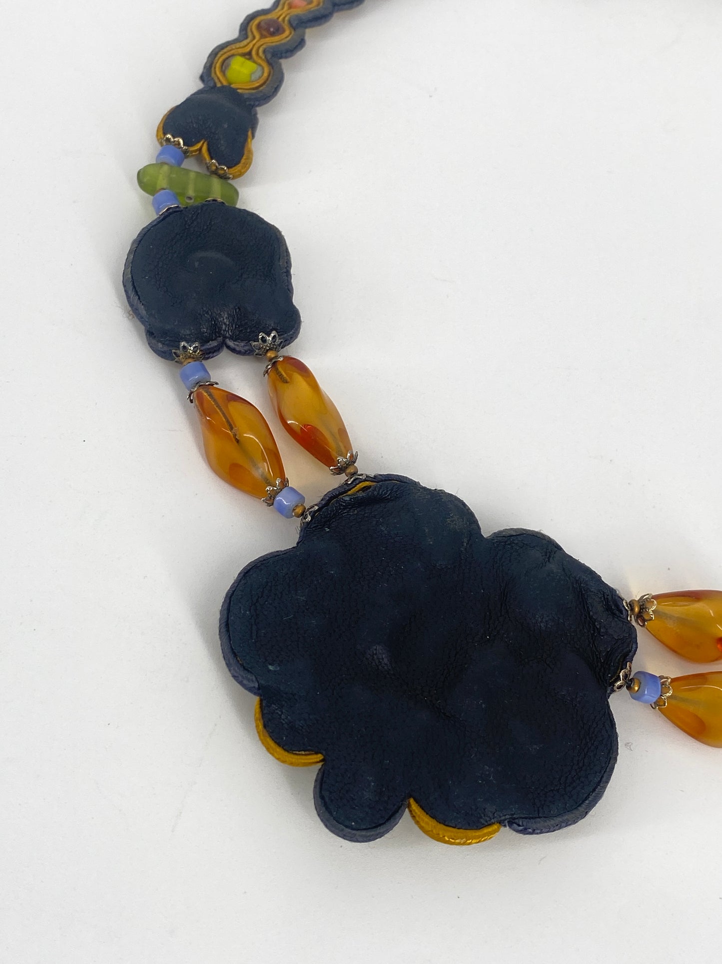 Soutache Halskette von Dori Csengeri