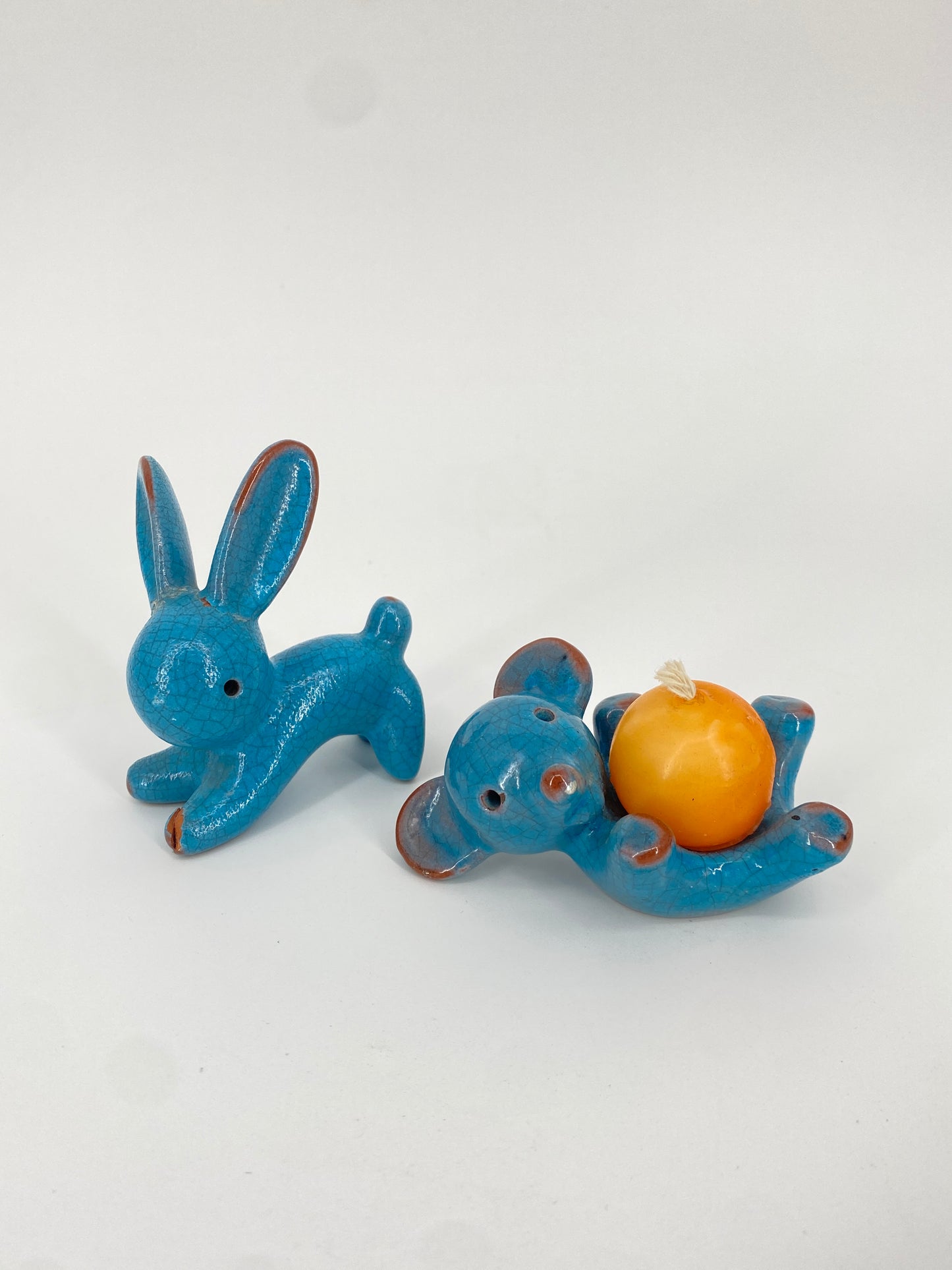 Zwei Tierfiguren von Walter Bosse aus Keramik, Karlsruher Majolika