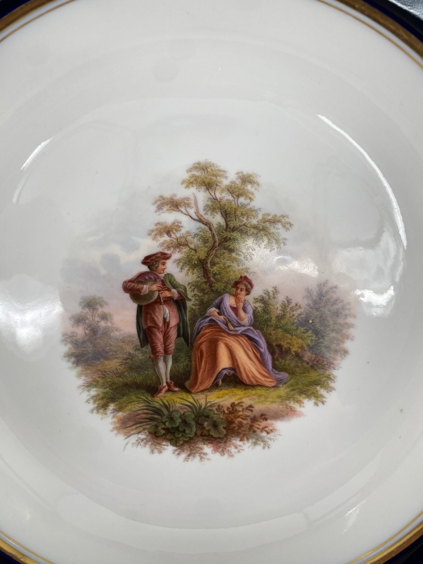 * MEISSEN 1ST WAHL PORZELLAN PRUNKTELLER MIT "GALANTE SZENEN"