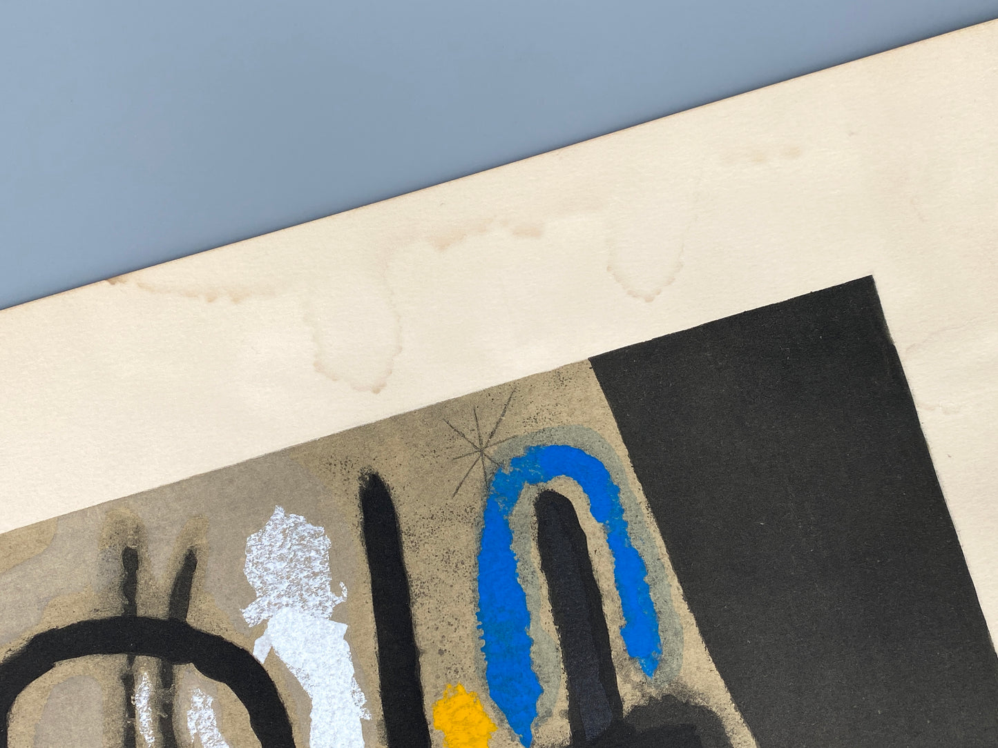 Nummerierte Farblithografie „Oiseau dans un Paysage“ (Vogel in einer Landschaft) mit Pochoir von Joan Miró (1893–1983), Edition Euro Art, Wien