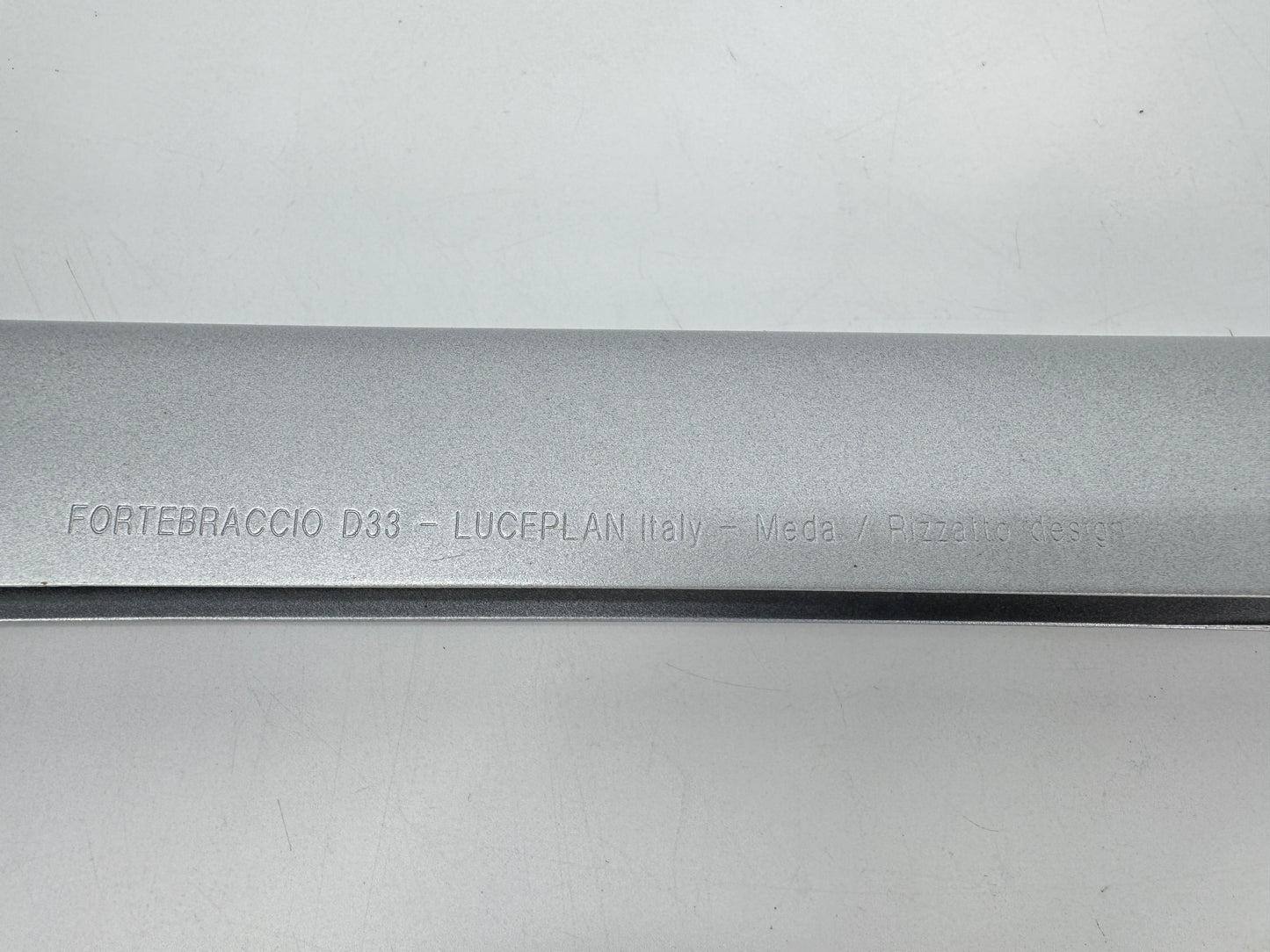 Luceplan Fortebraccio D33 N 100 Tischlampe