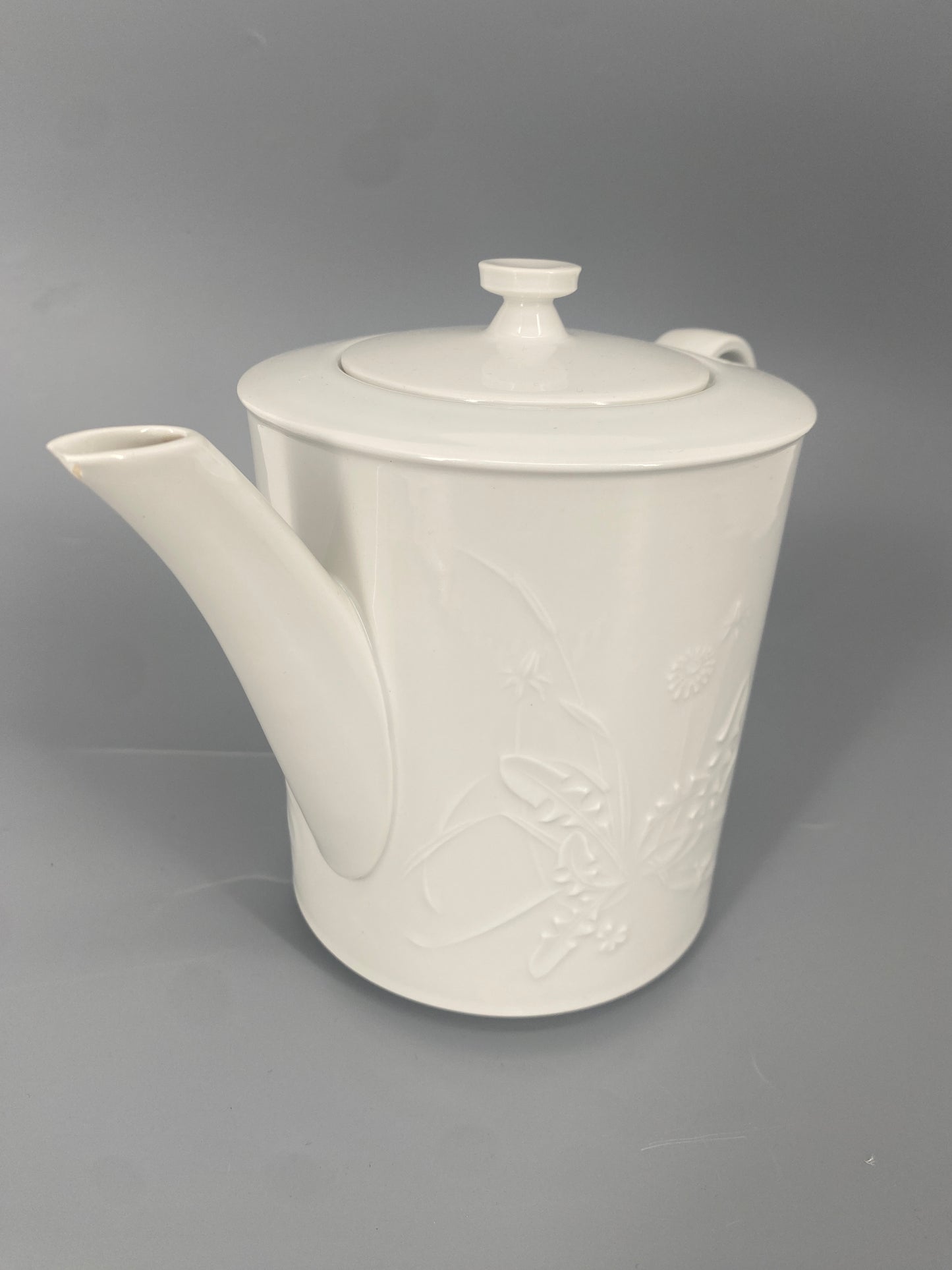 KPM Berlin Porzellan Kaffeekanne mit Feldblumen  von Trude Petri