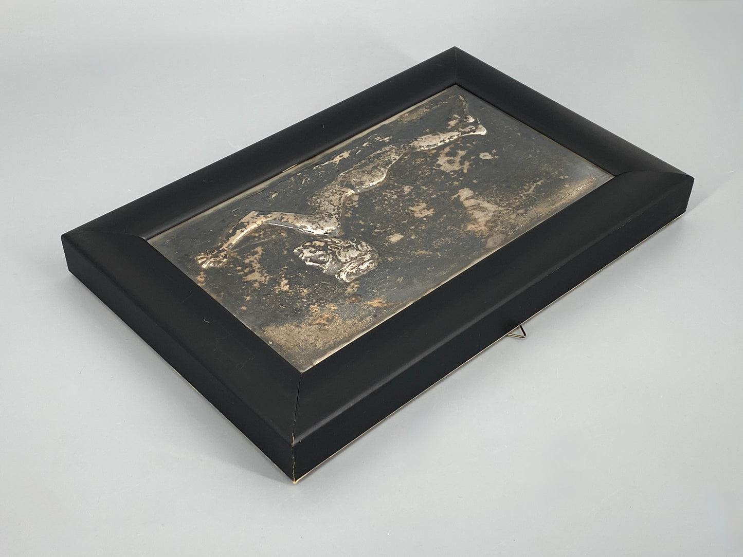 Signierte und gerahmte Treibarbeit von Adolf Schmid, 1903