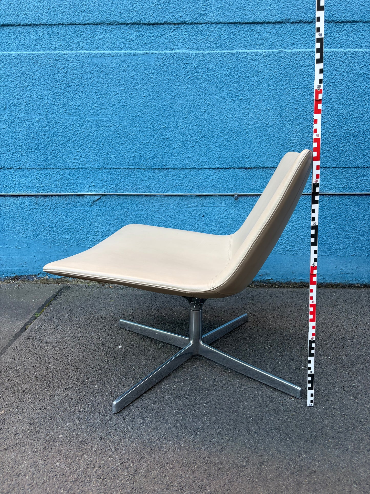 Leder-Drehsessel CATIFA 80 von Lievore Altherr Molina für ARPER, Italien 2006
