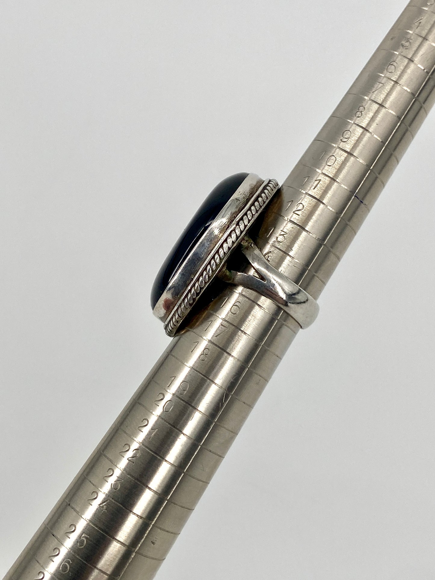 Statement Ring aus 925er Silber mit großem Onyx Stein