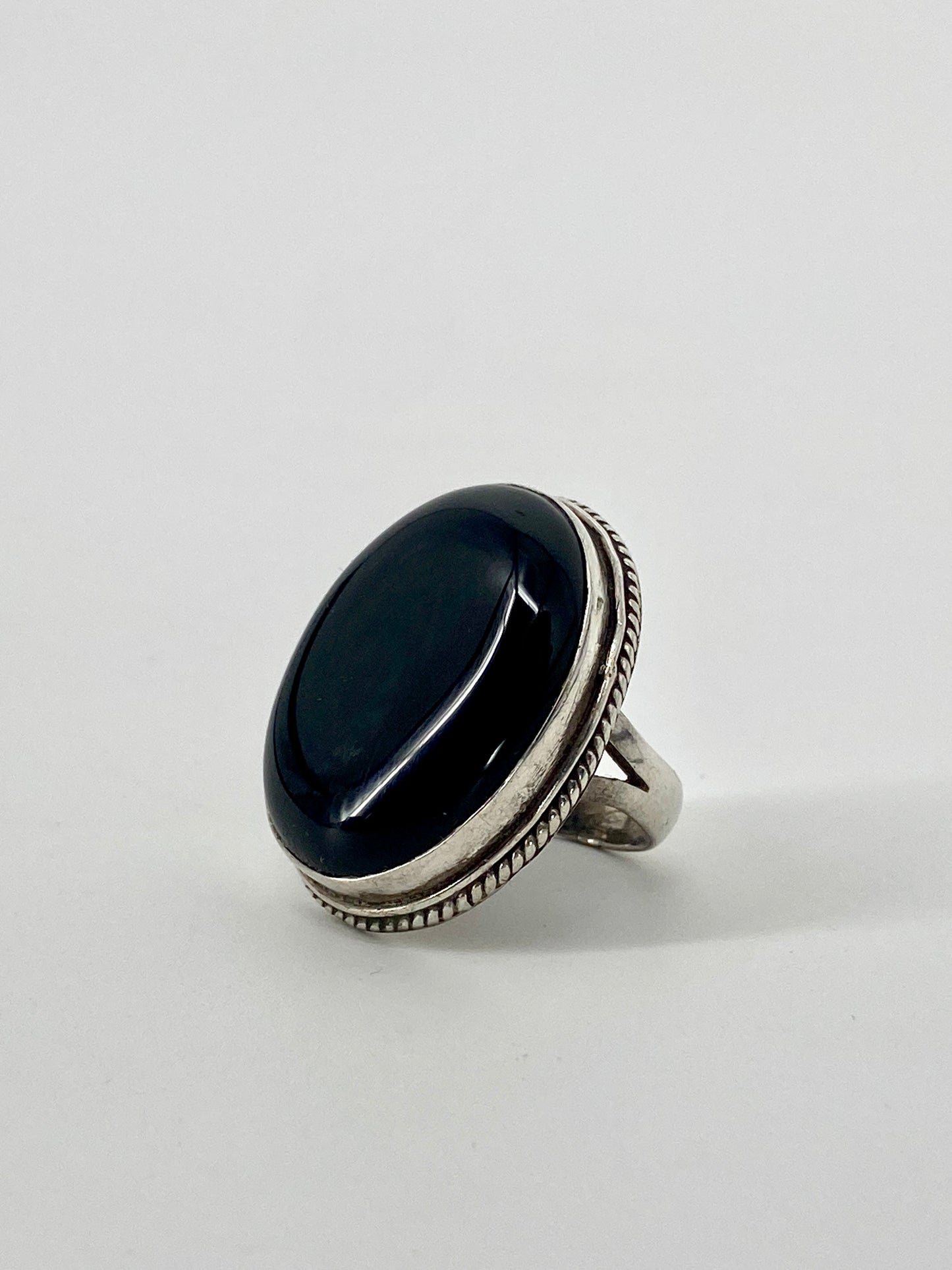 Statement Ring aus 925er Silber mit großem Onyx Stein