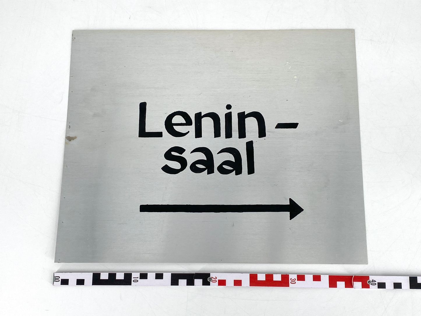 Zwei originale Metallschilder aus der DDR-Zeiten, gemalt