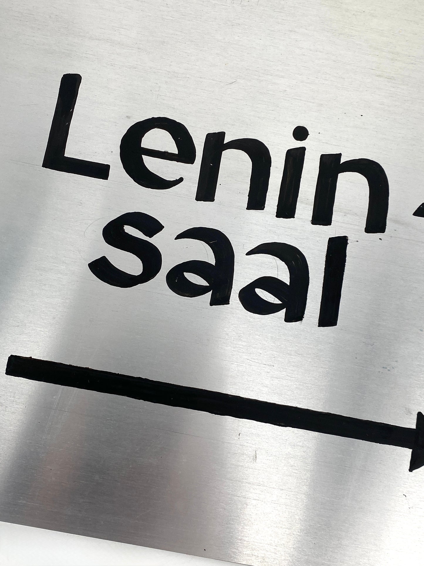 Zwei originale Metallschilder aus der DDR-Zeiten, gemalt