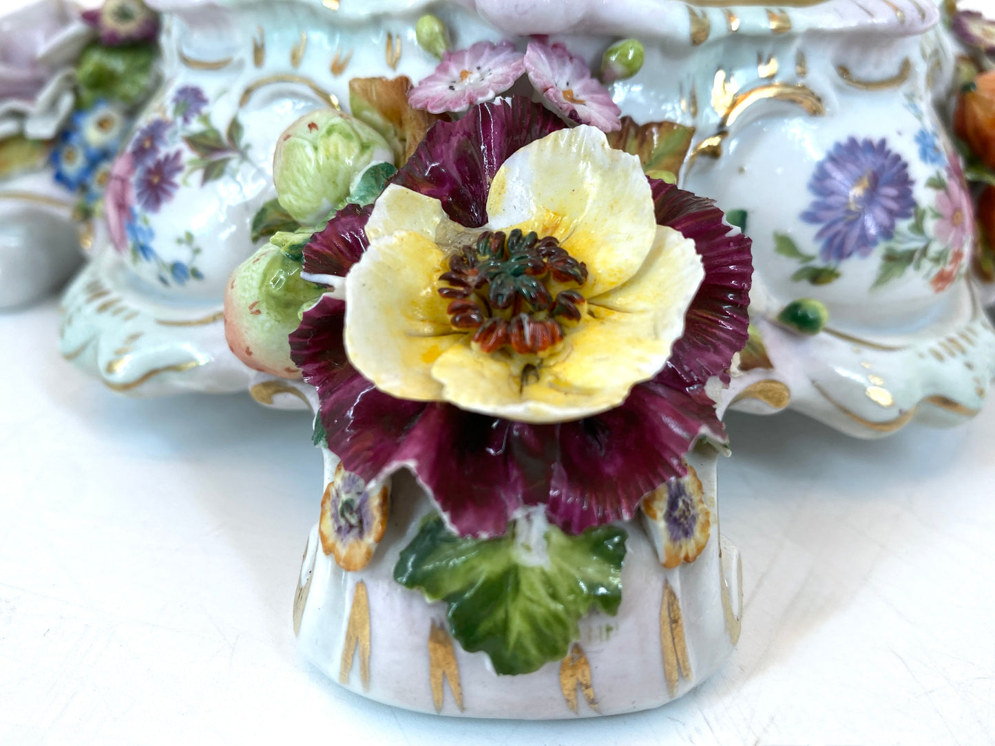 Tischlampe im Barocken Stil aus der Porzellanmaufaktur Sitzendorf, Deutschland,  frühes 20. Jhd.