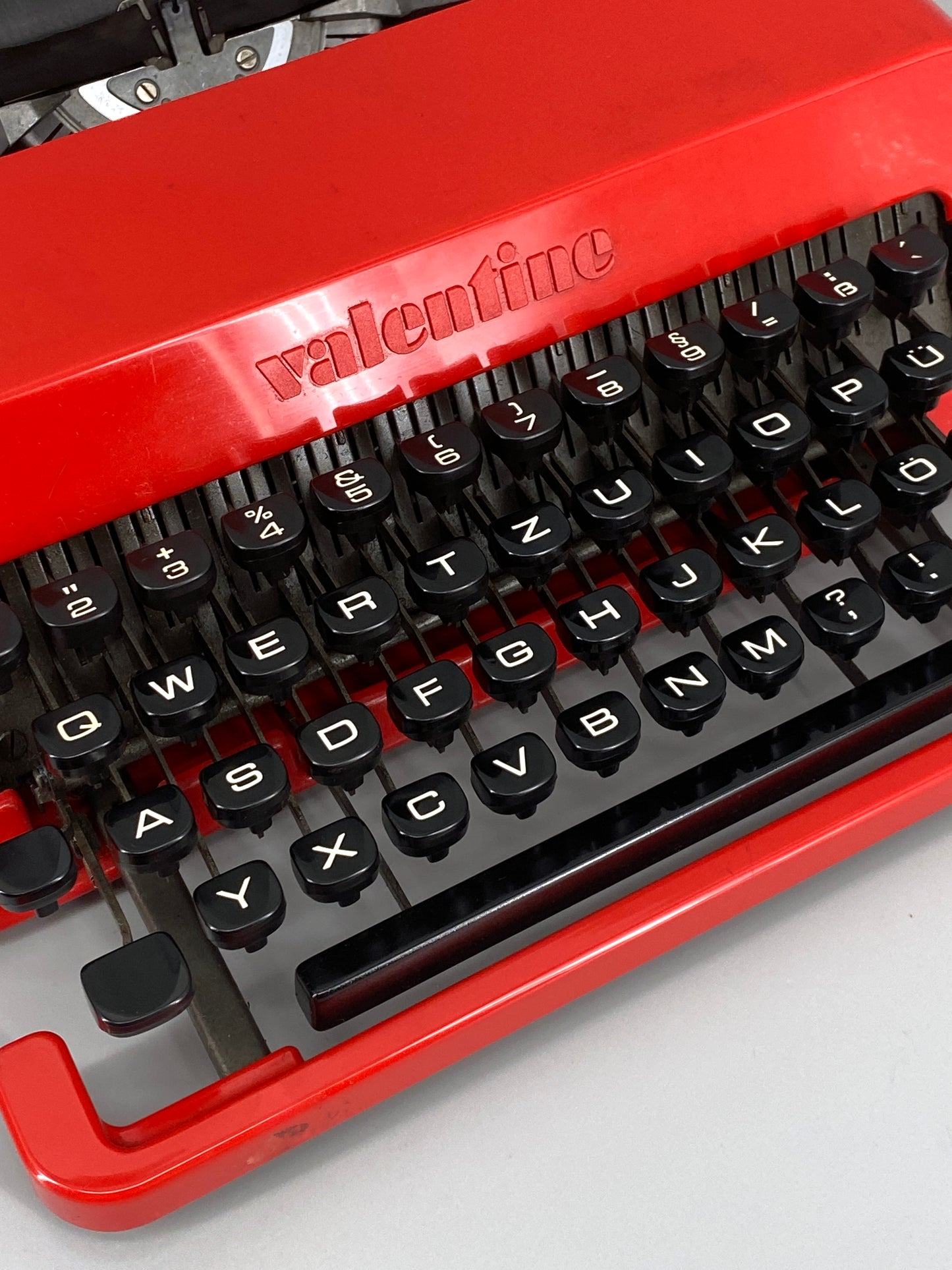 rote Schreibmaschine "Valentine" E. Sottsass und P. King für Olivetti, Italien, 70er