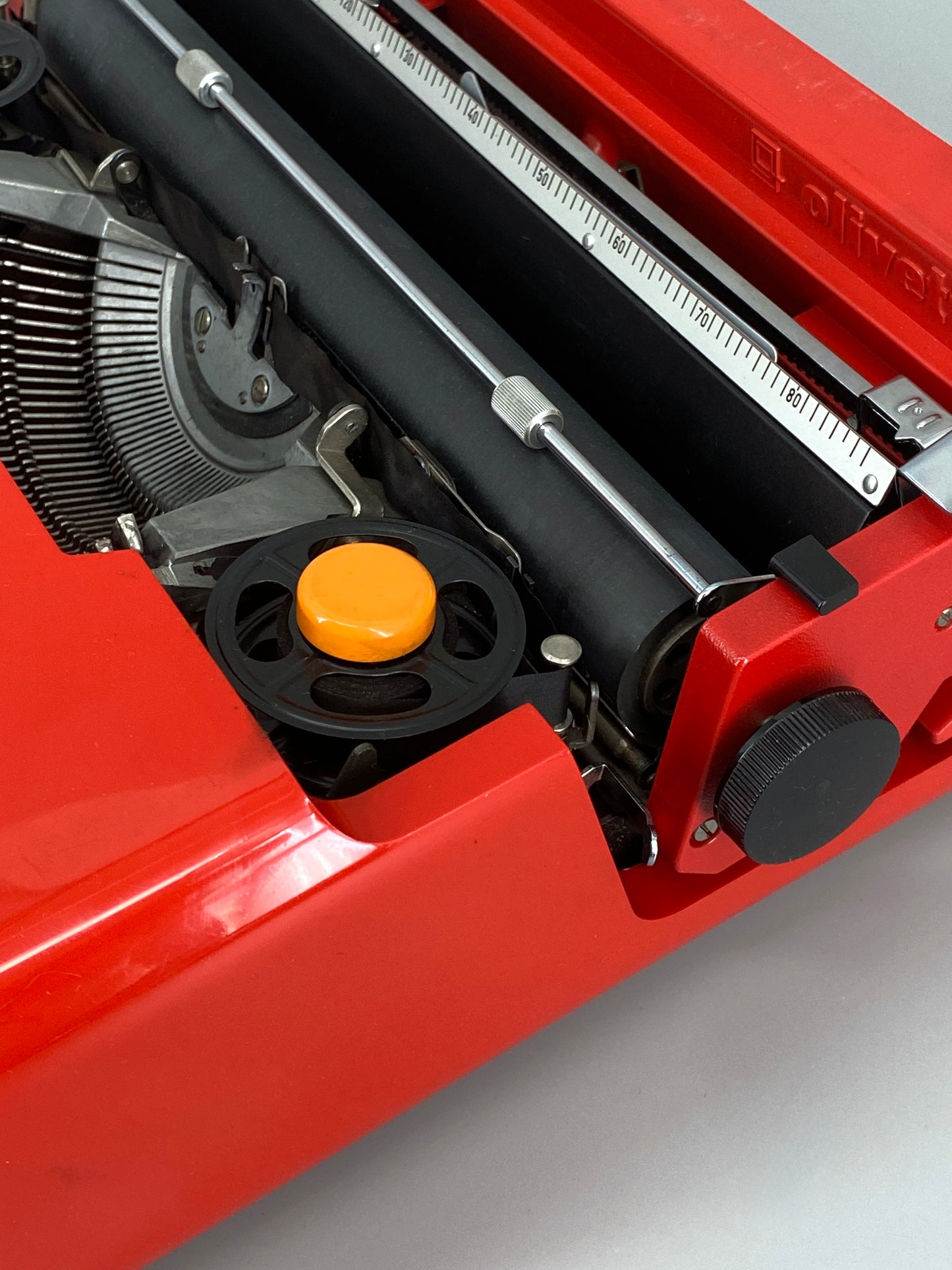 rote Schreibmaschine "Valentine" E. Sottsass und P. King für Olivetti, Italien, 70er