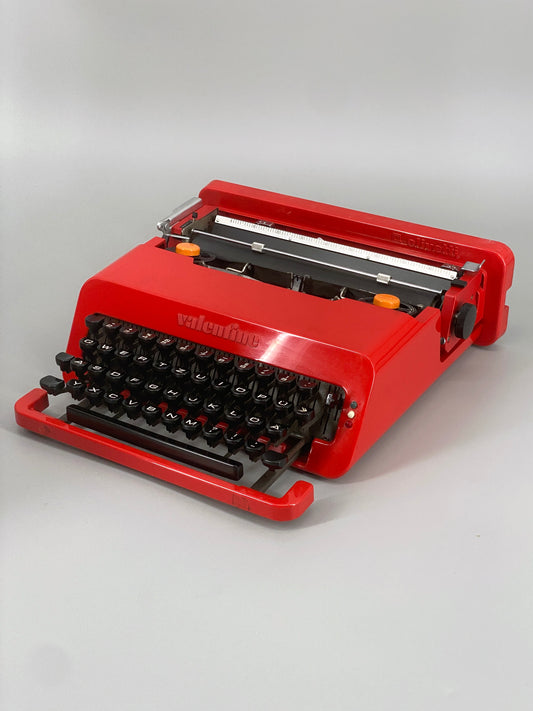 rote Schreibmaschine "Valentine" E. Sottsass und P. King für Olivetti, Italien, 70er