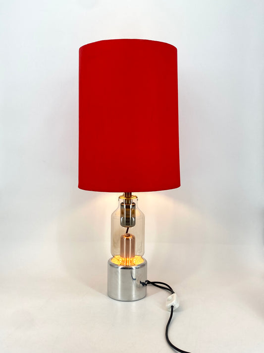 Tischlampe aus Röntgenröhre mit rotem Stoffschirm