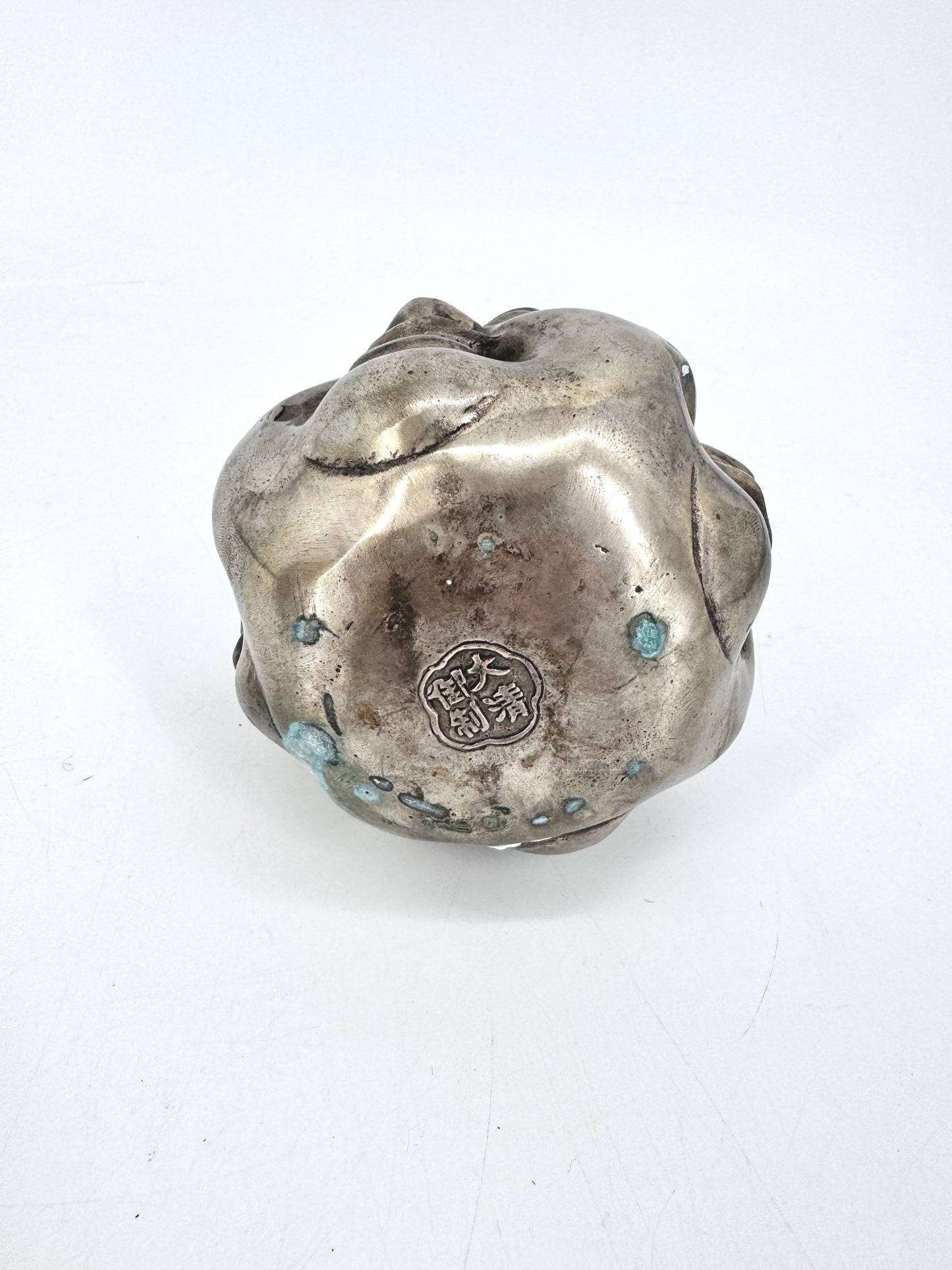 Die 4 Gesichter des Buddha, Kleine und groß. Aus Metall