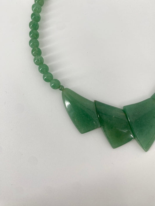 Perlenkette aus Jade, Art Deco, 80er