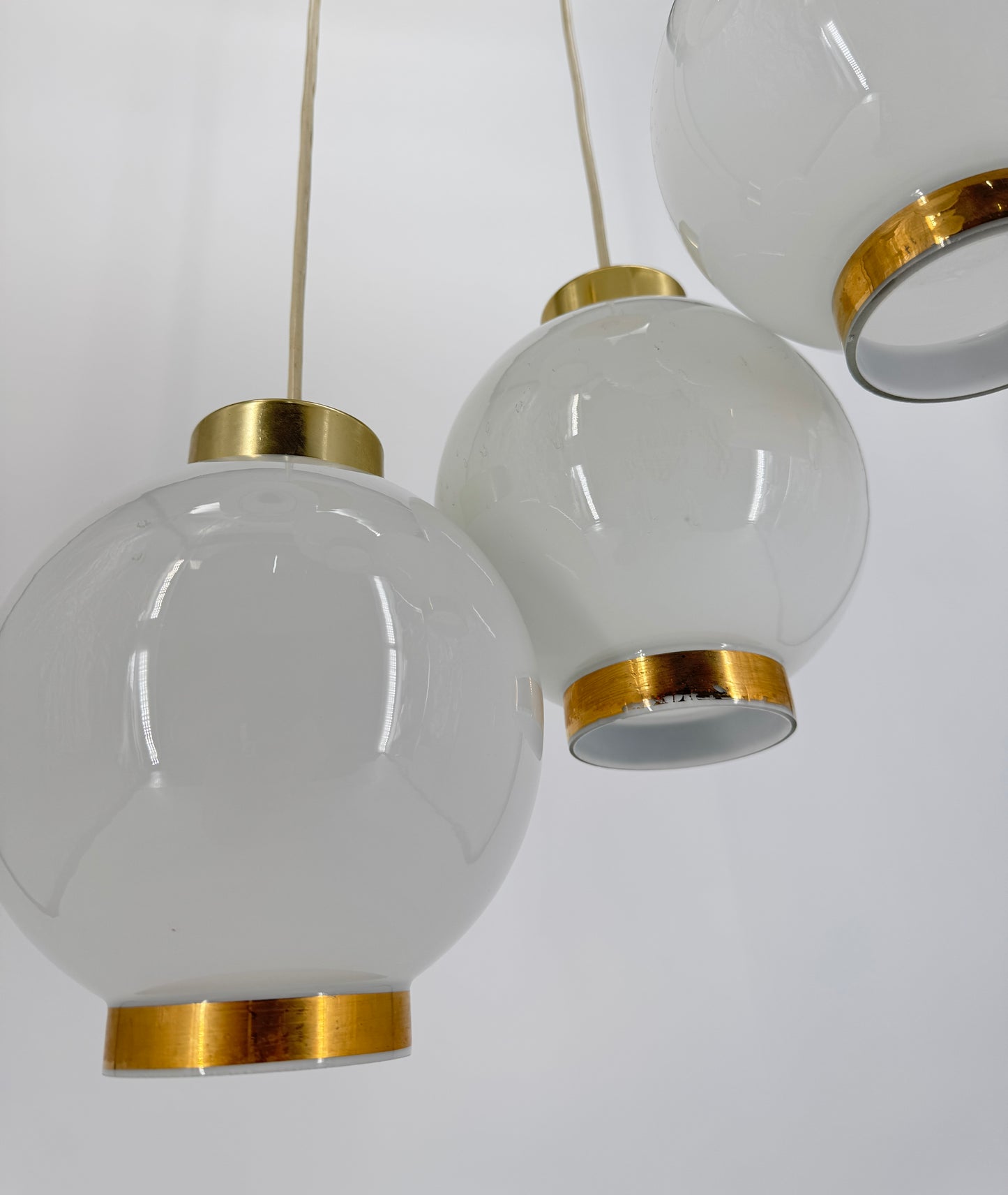 Pendelleuchte, 5x weiße Glaskugeln 60er Jahre