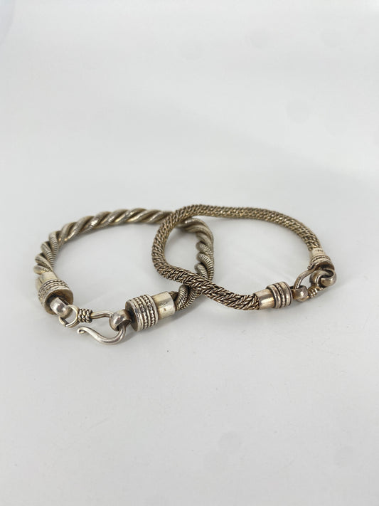 2 Armbänder aus Silber, Indien