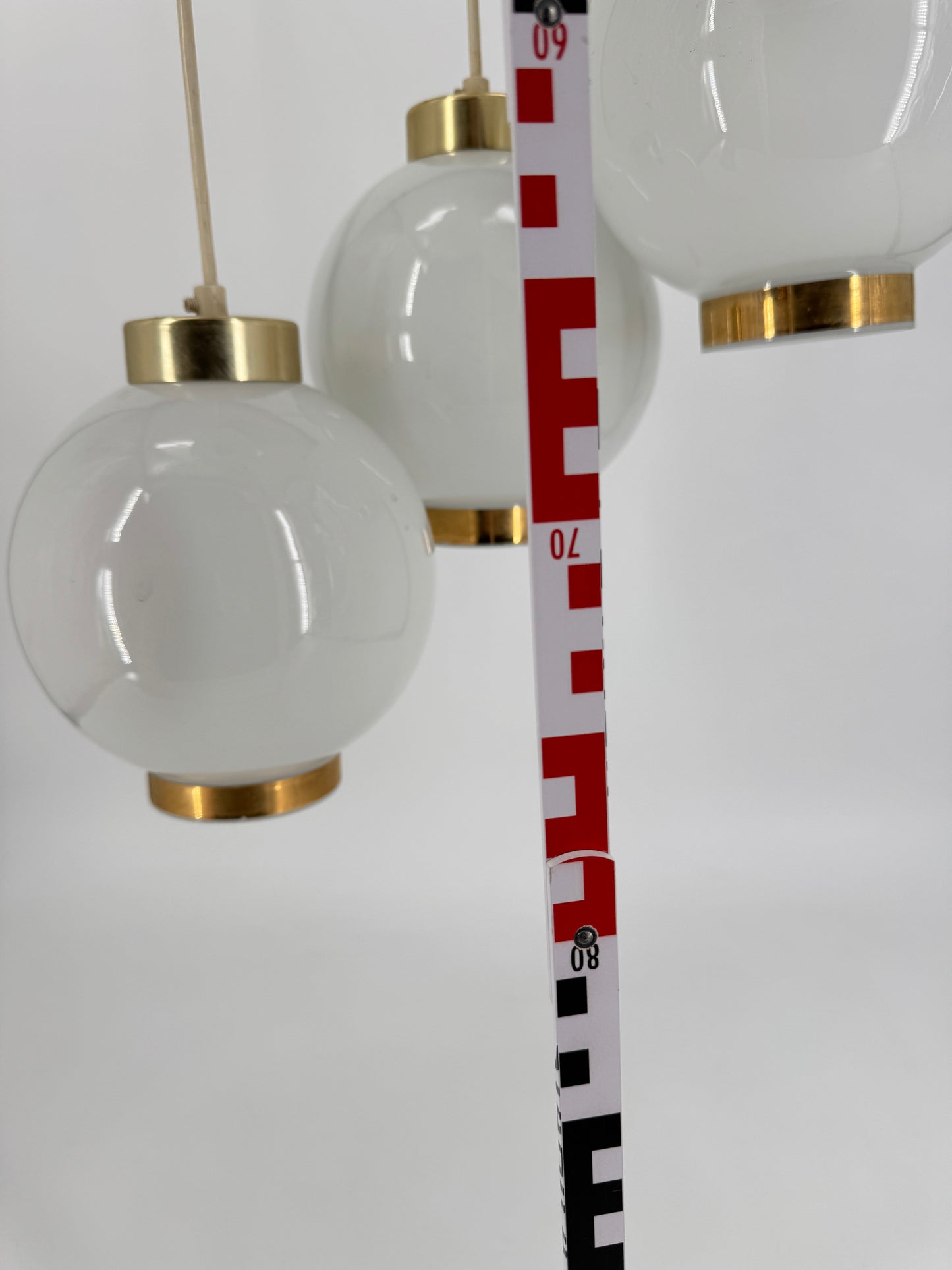 Pendelleuchte, 5x weiße Glaskugeln 60er Jahre