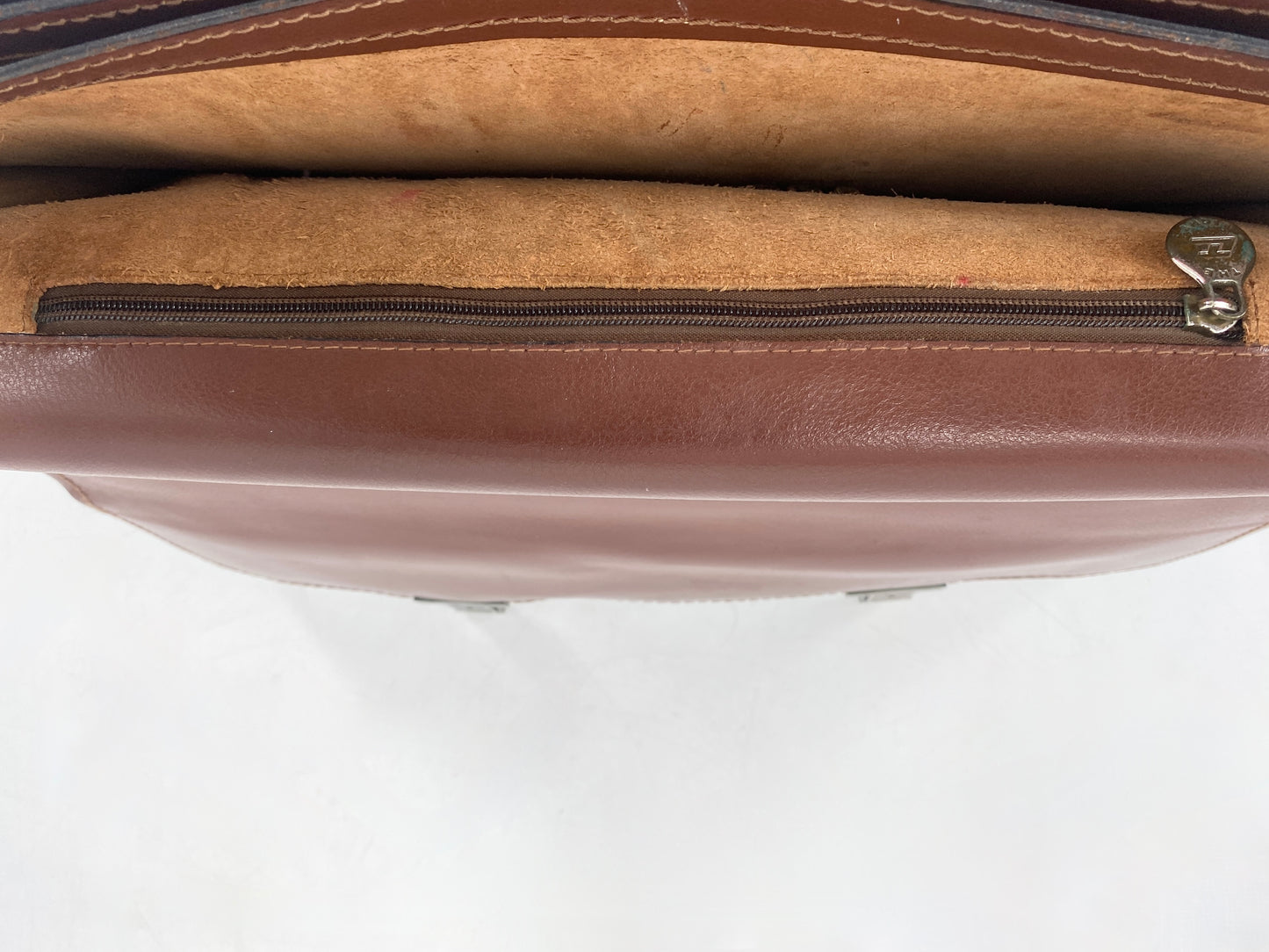 Leder- und Aktentasche, hochwertig. Verschliessbar, mit Tragegriff und vielen Taschen.