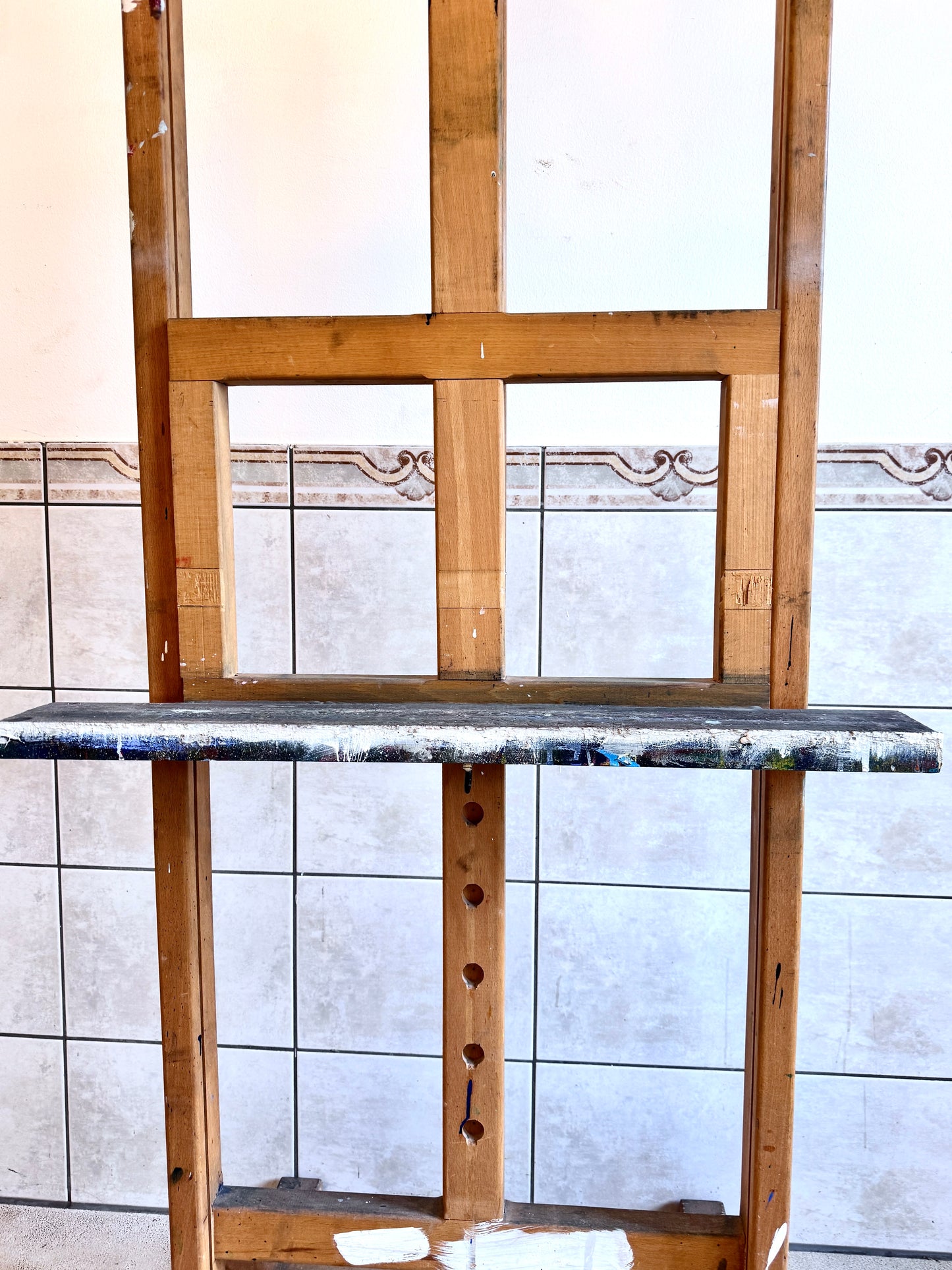 Massive Staffelei 150 cm Formathöhe, Höhenverstellbar