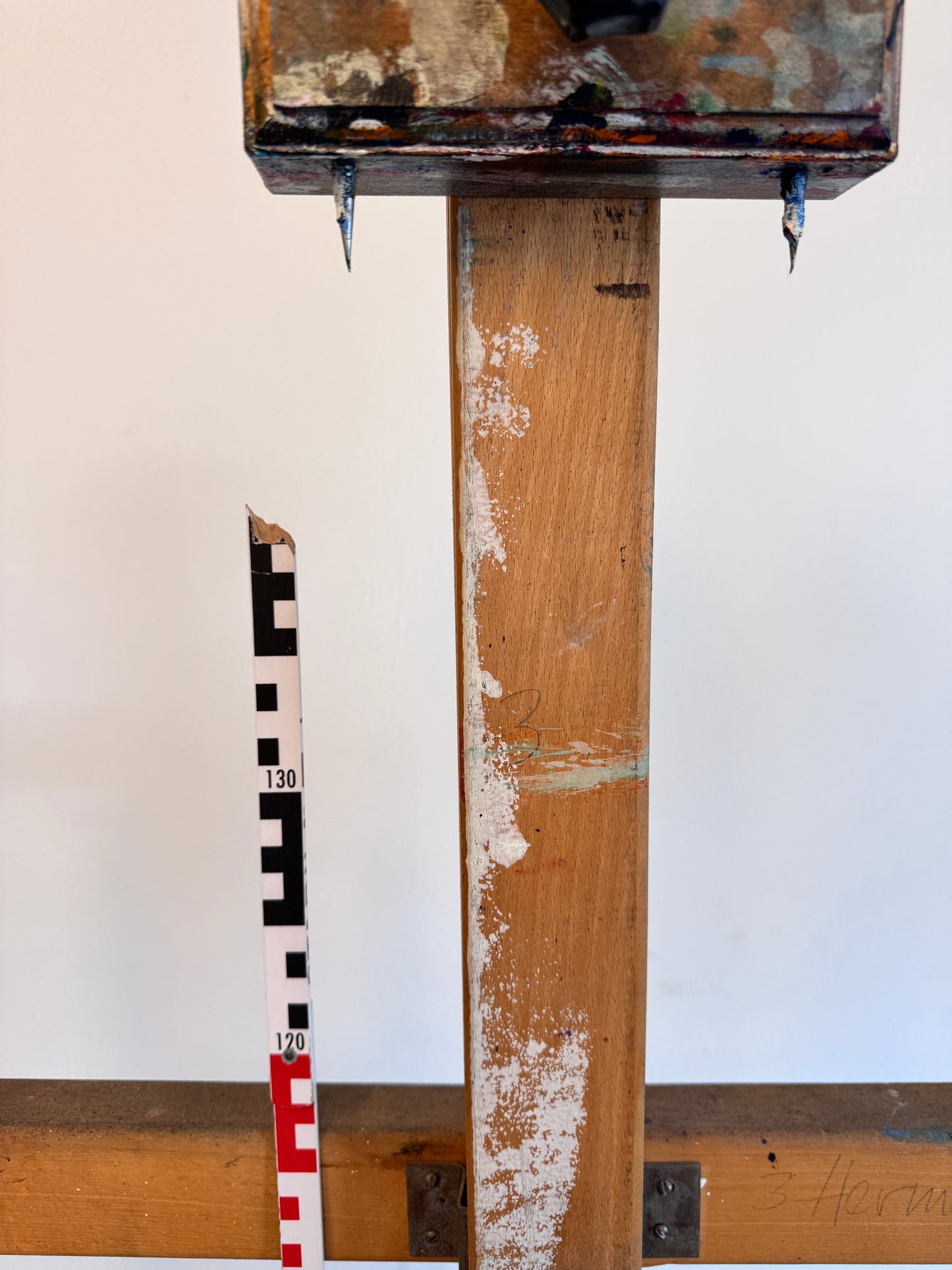 Massive Staffelei 150 cm Formathöhe, Höhenverstellbar