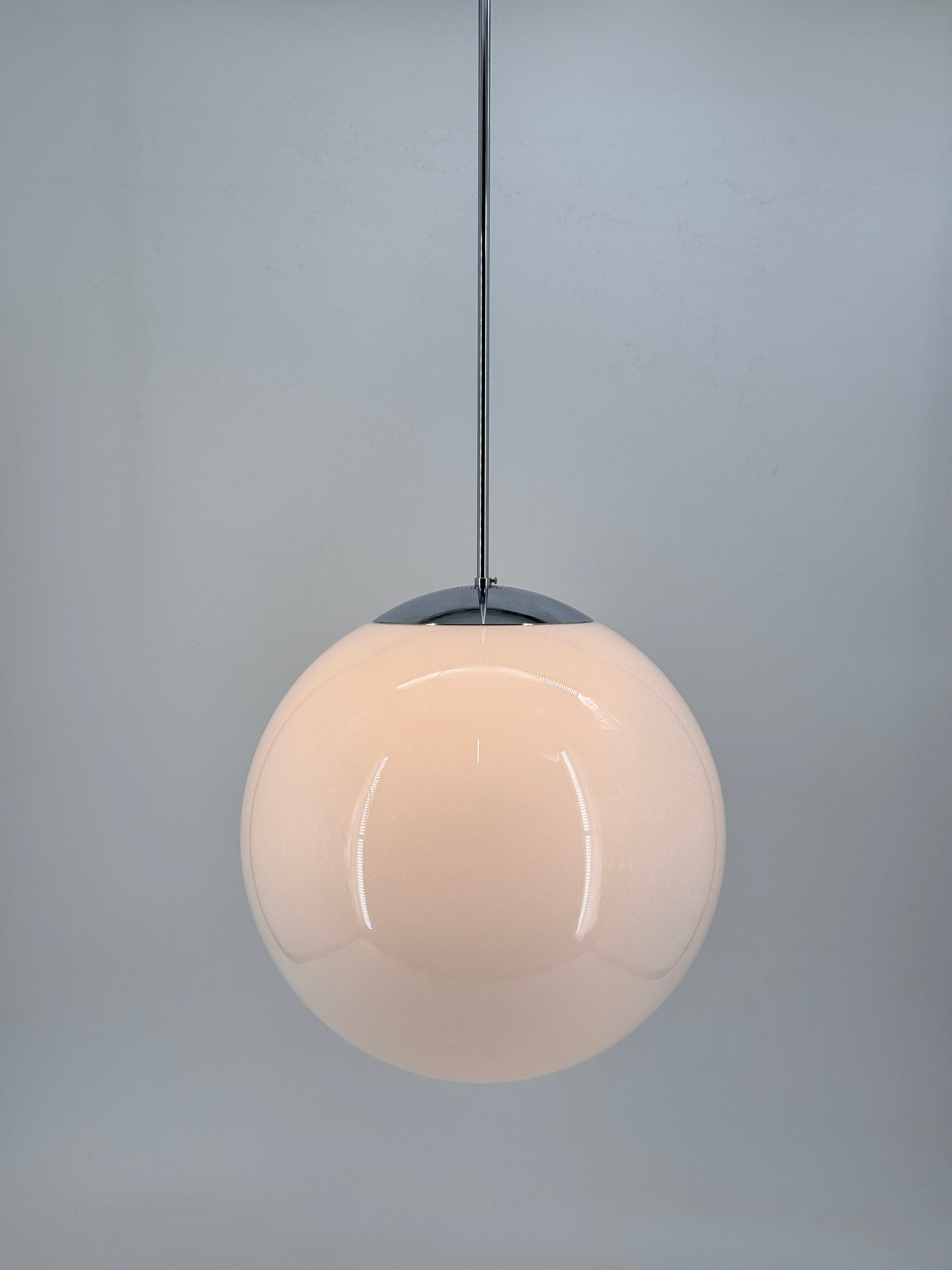 Tecnolumen, Bauhaus, Kugellampe, opalglas, Chrom, 70er