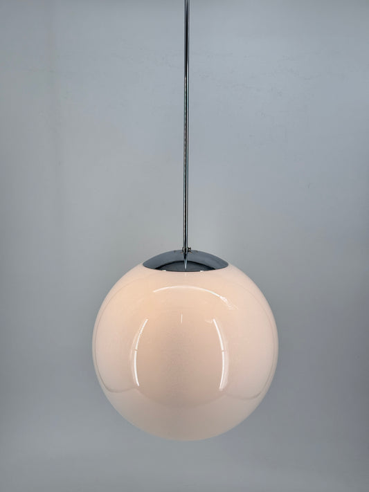 Tecnolumen, Bauhaus, Kugellampe, opalglas, Chrom, 70er