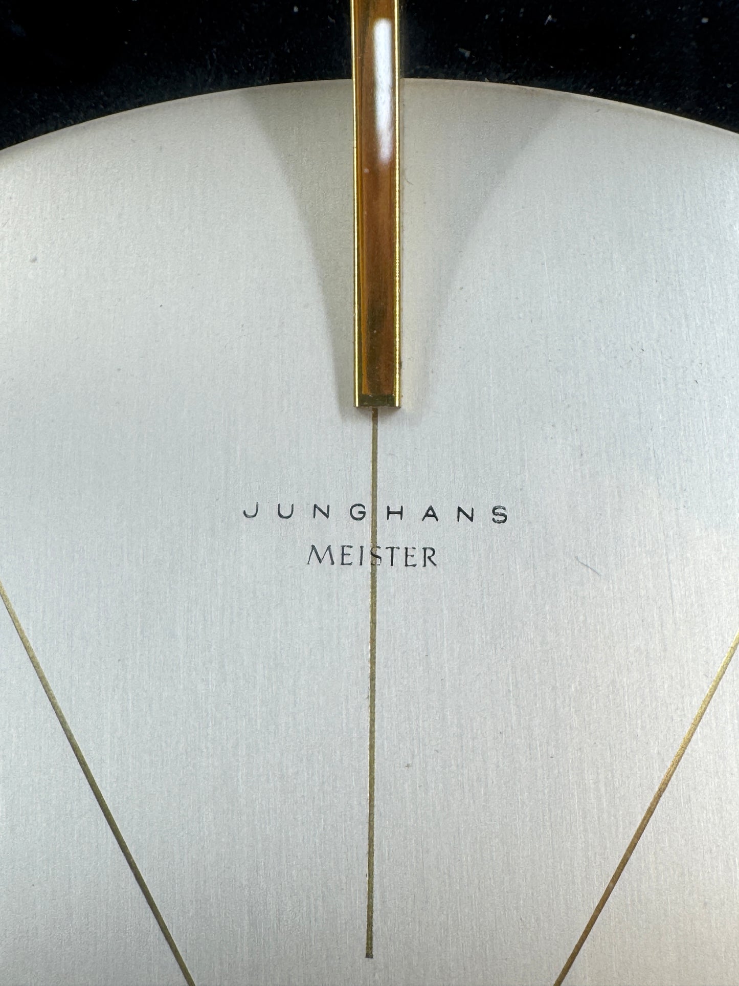 Eine Junghans Meister Tischuhr aus Messing, Deutschland 50er Jahre